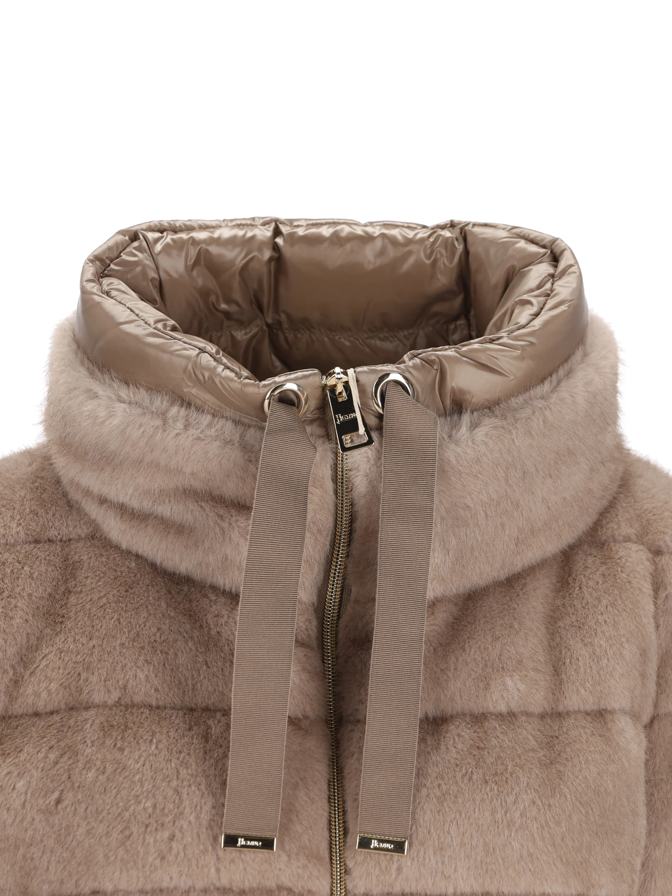 Piumino realizzato in poliestere. PI002281D 129411985 HERNO 
