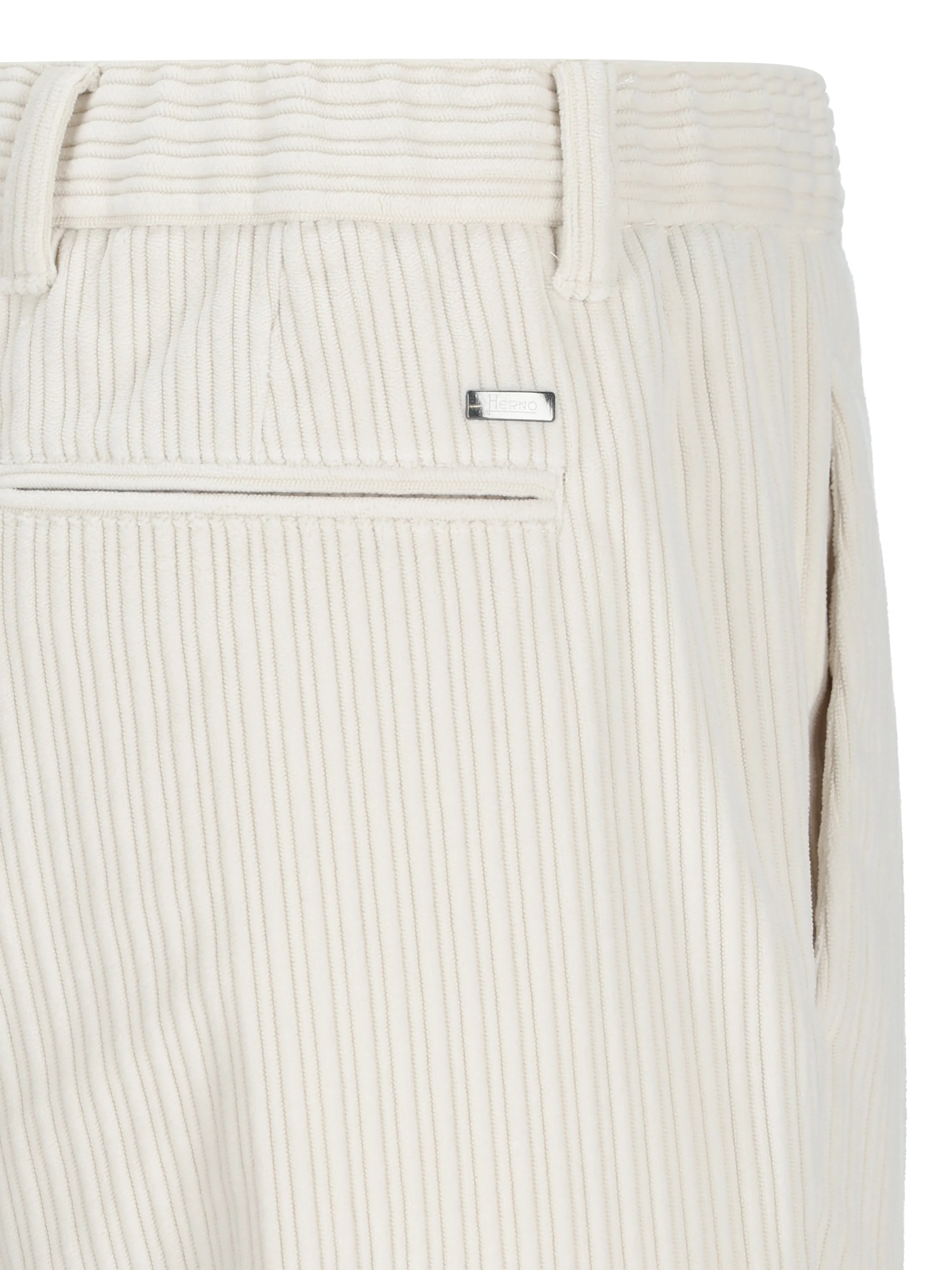 Pantaloni realizzati in velluto PT000239U 129131200 HERNO 