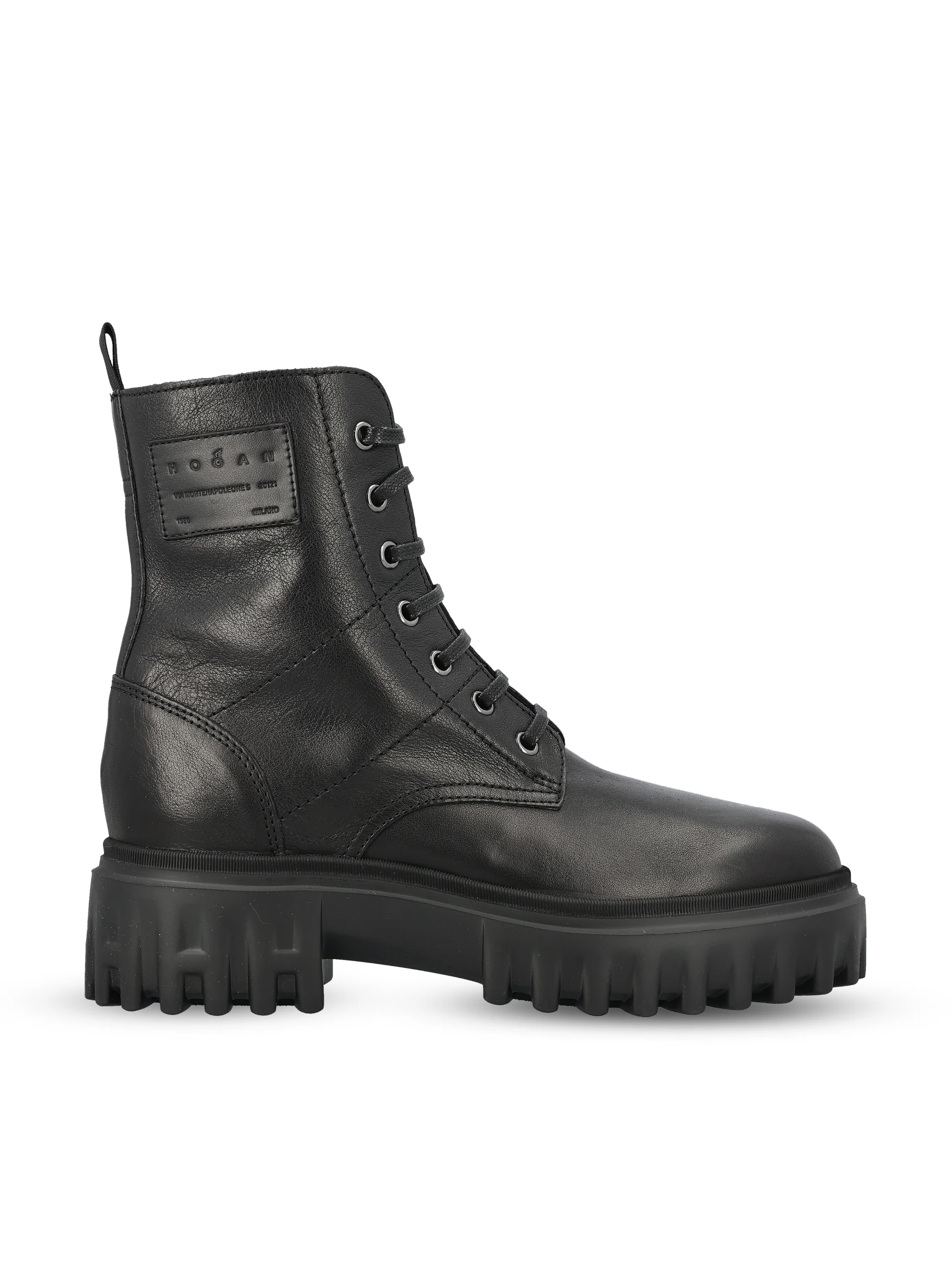 Stivale realizzato in pelle. HXW7000FW70ULV B999 HOGAN 