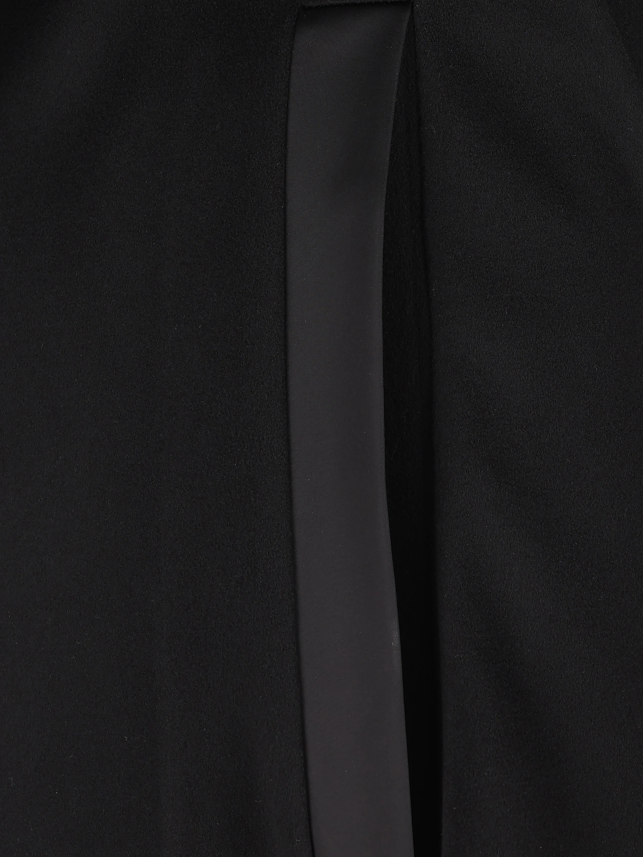 Cappotto realizzato in lana vergine. TAB0037 614059 IL TABARRO 