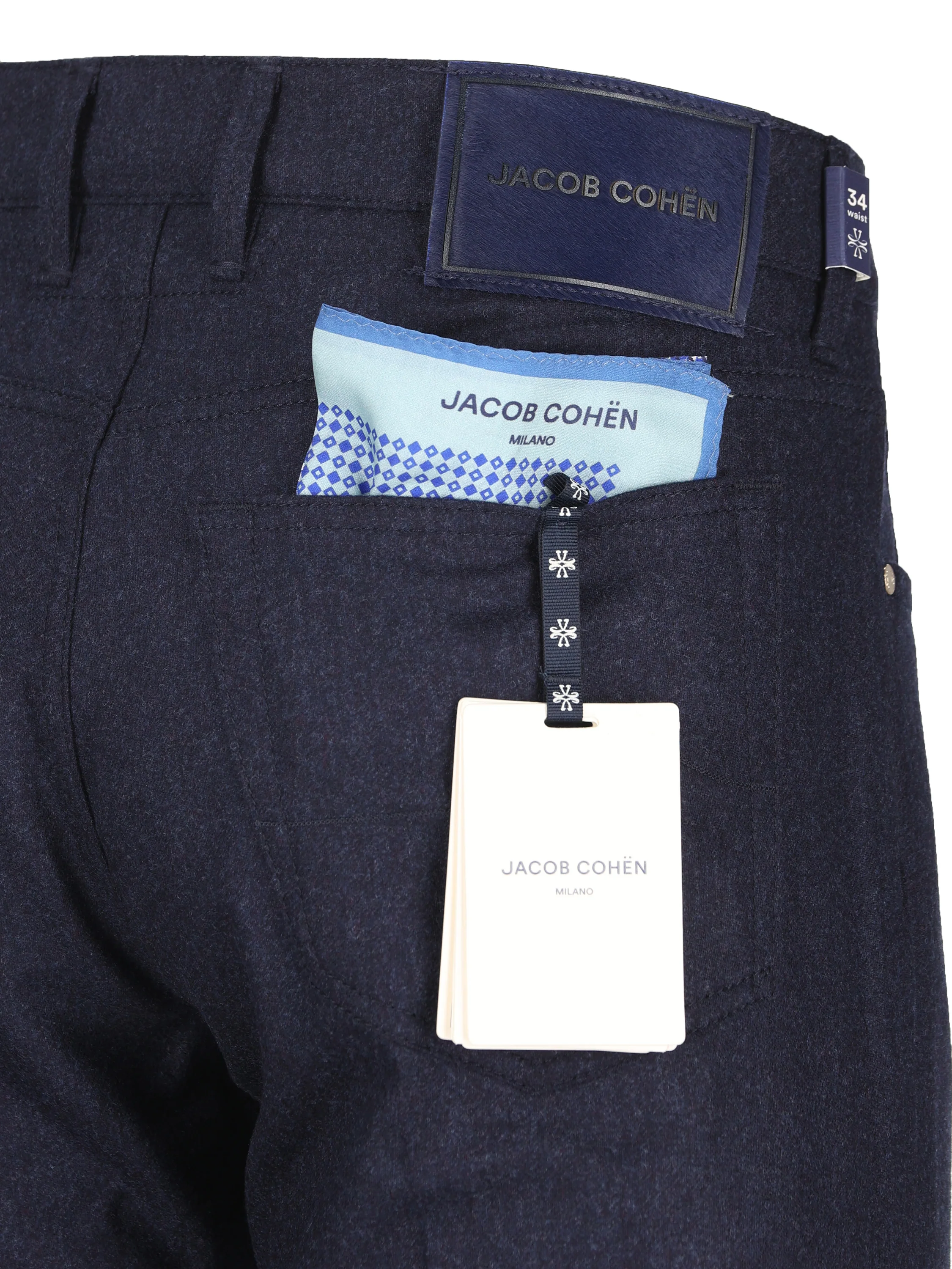 Pantaloni realizzati in lana. QW00401C S3679Y911 JACOB COHËN 