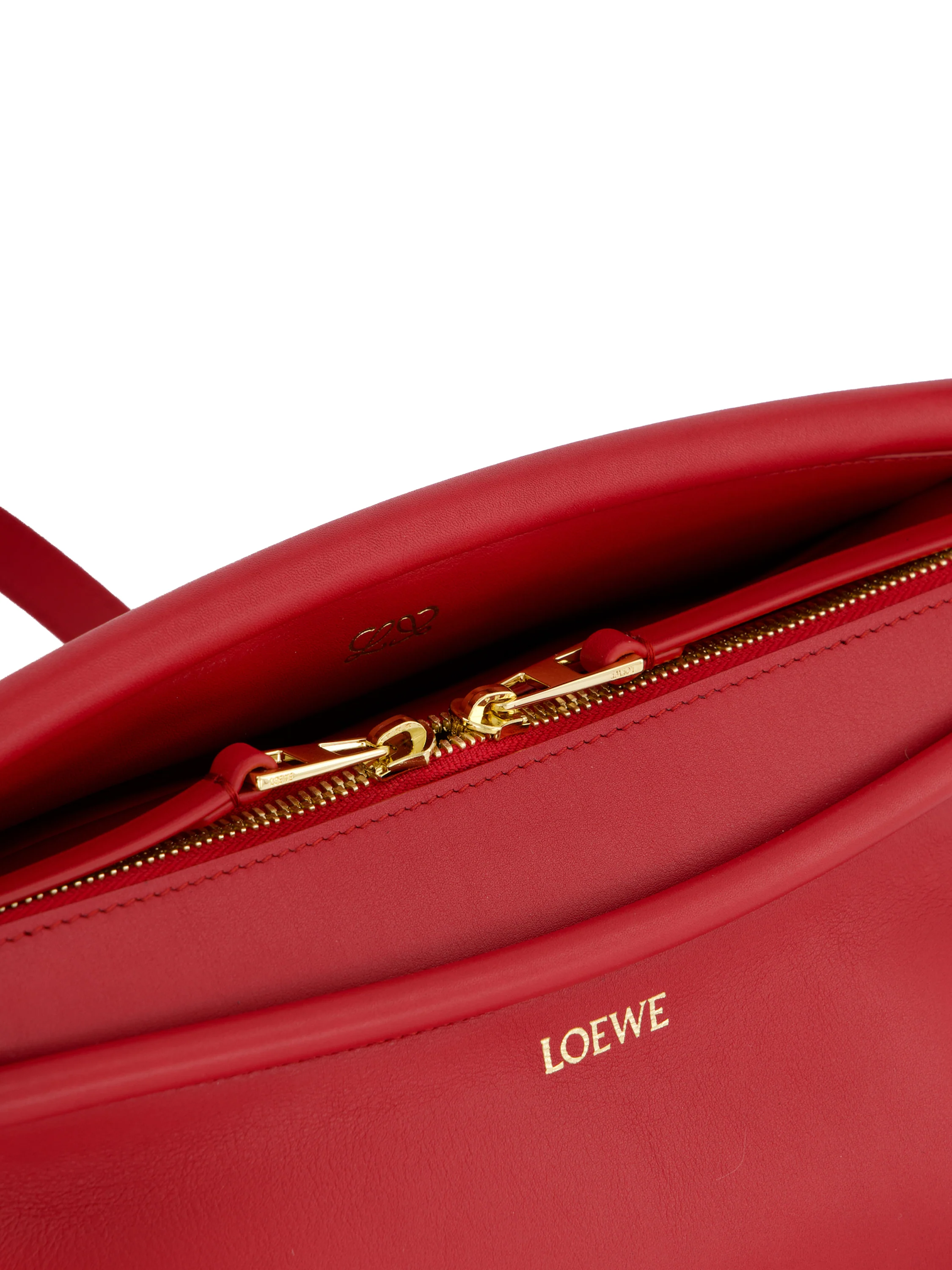 Borsa realizzata in pelle di vitello. ATBBTBBX01 0241 LOEWE 