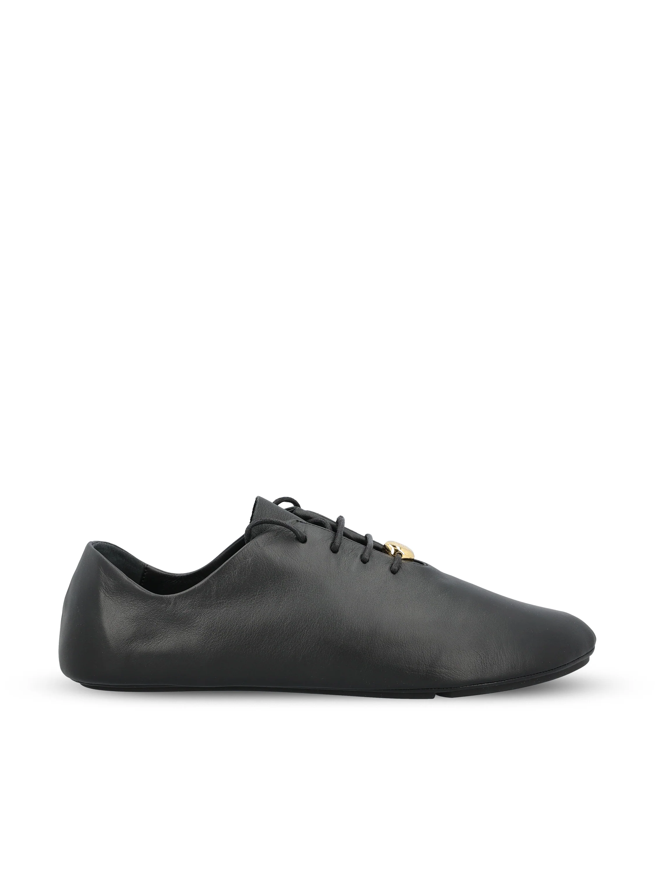 Scarpe realizzate in pelle. L815284X18 1100 LOEWE 