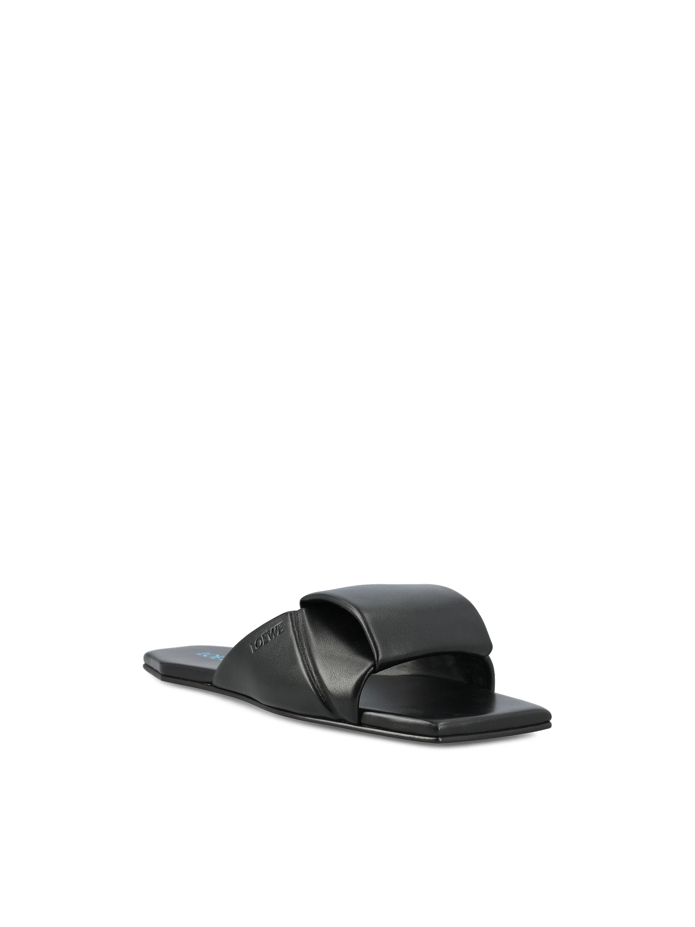 Ciabatte realizzate in pelle. L815465XBD 1100 LOEWE 