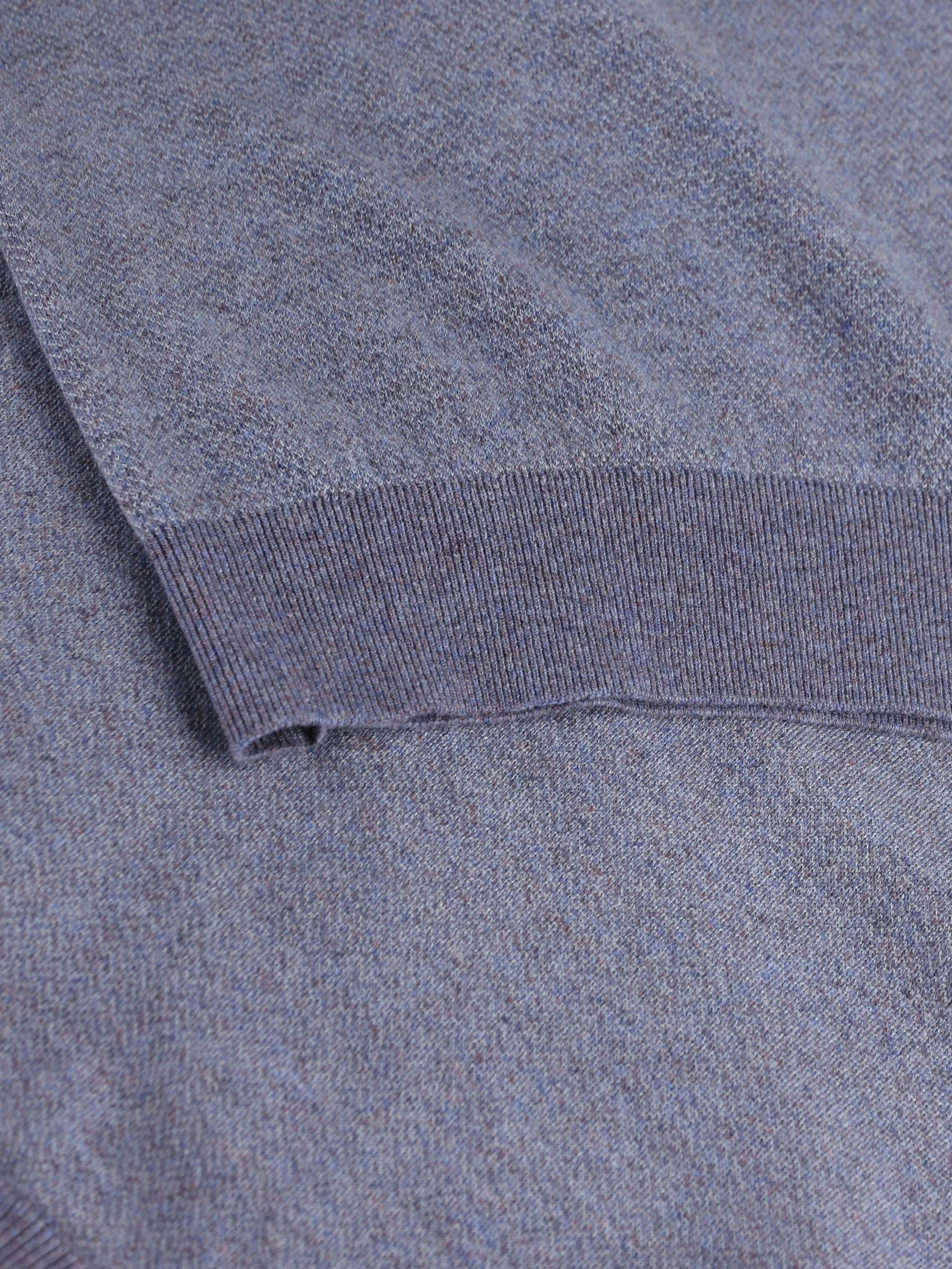 Maglia realizzata in cashmere e seta. FRM1386 B6L5 LORO PIANA 