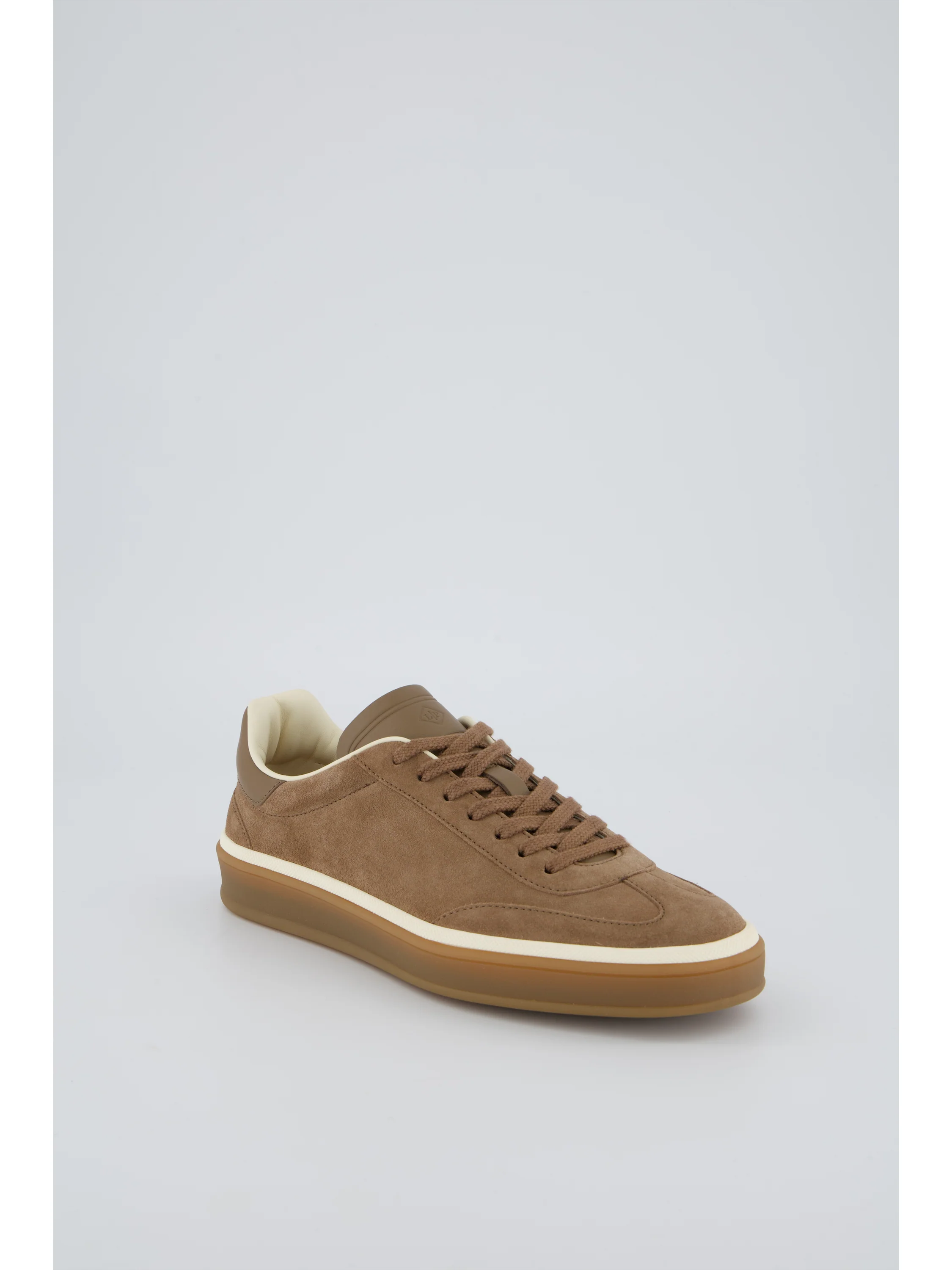 Sneakers realizzate in pelle. FSW0083 D499 LORO PIANA 