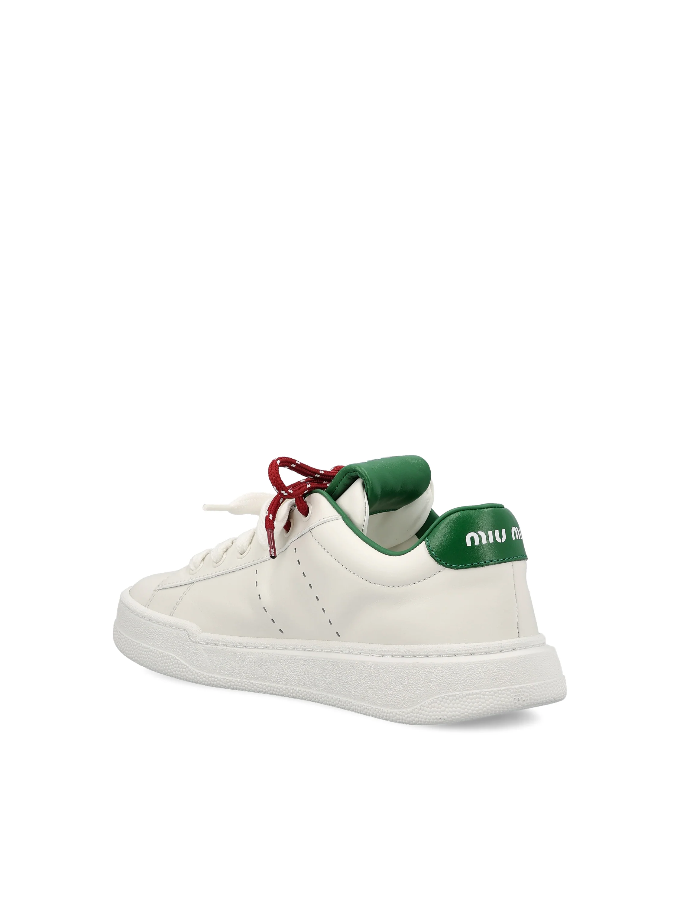 Sneakers realizzate in pelle di vitello. 5E387E 3L48F0A8Z MIU MIU 