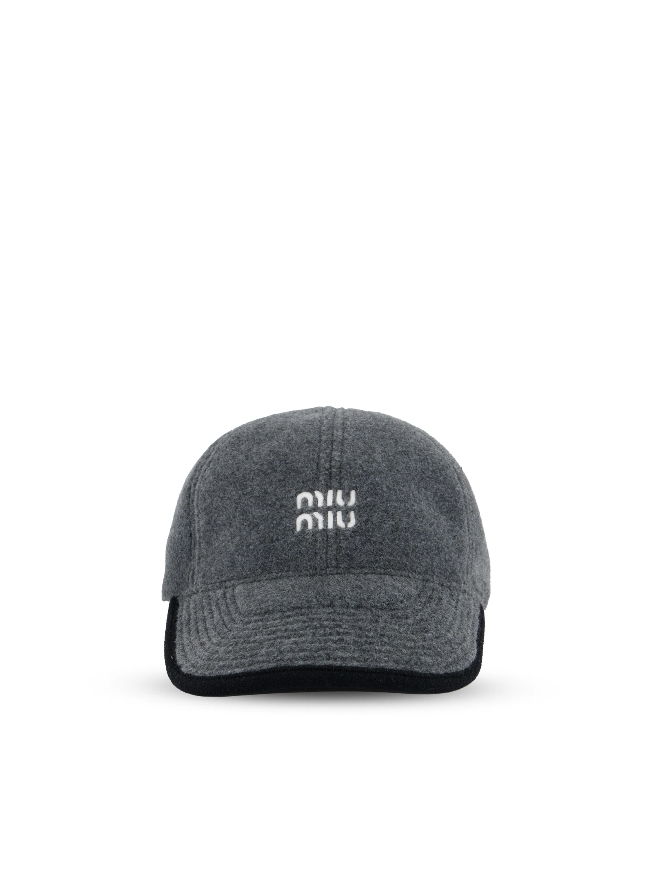 Cappello realizzato in poliestere. 5HC369 15V3F0031 MIU MIU 