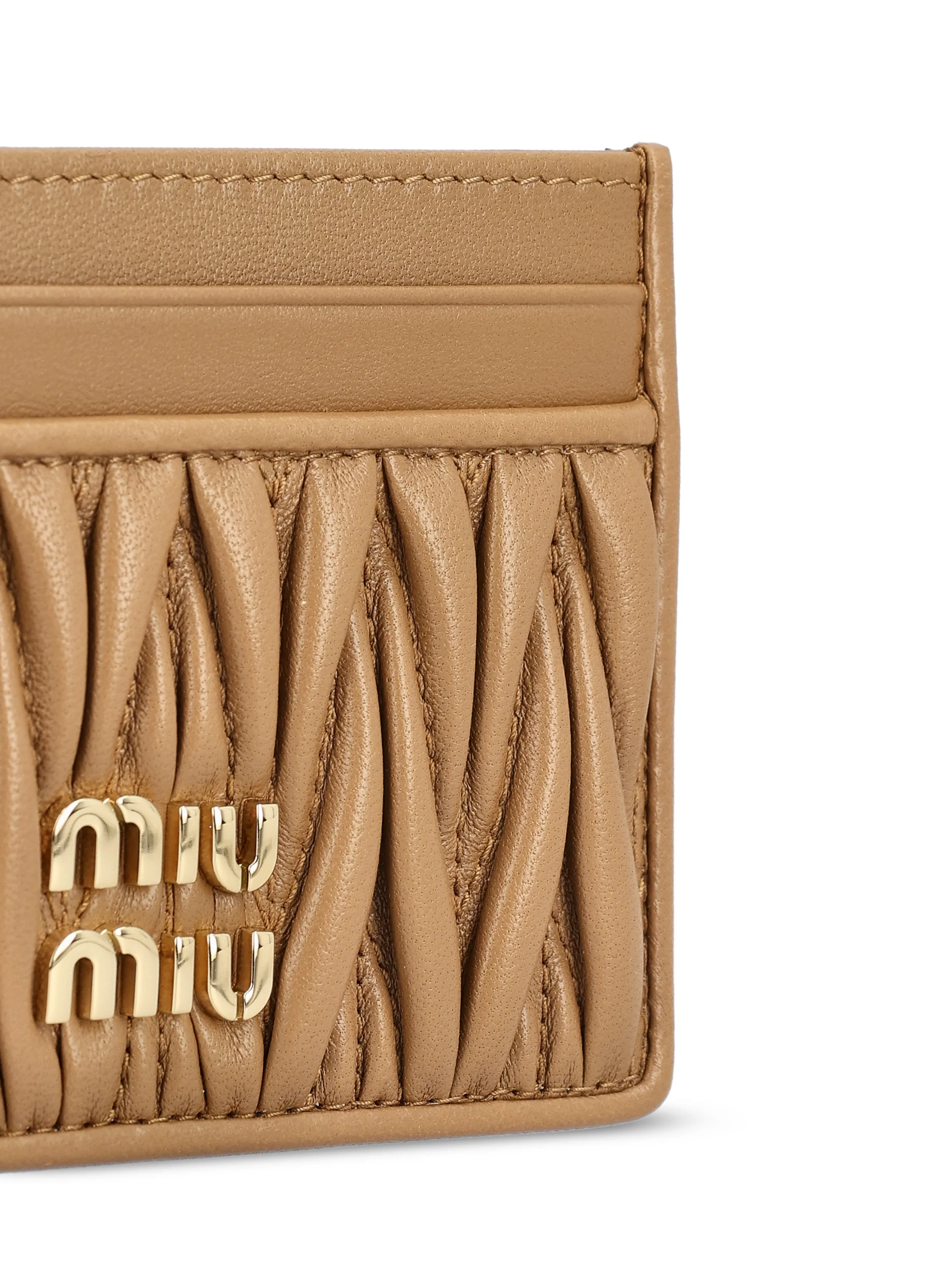 Portacarte realizzato in pelle. 5MC076 AFPPF098L MIU MIU