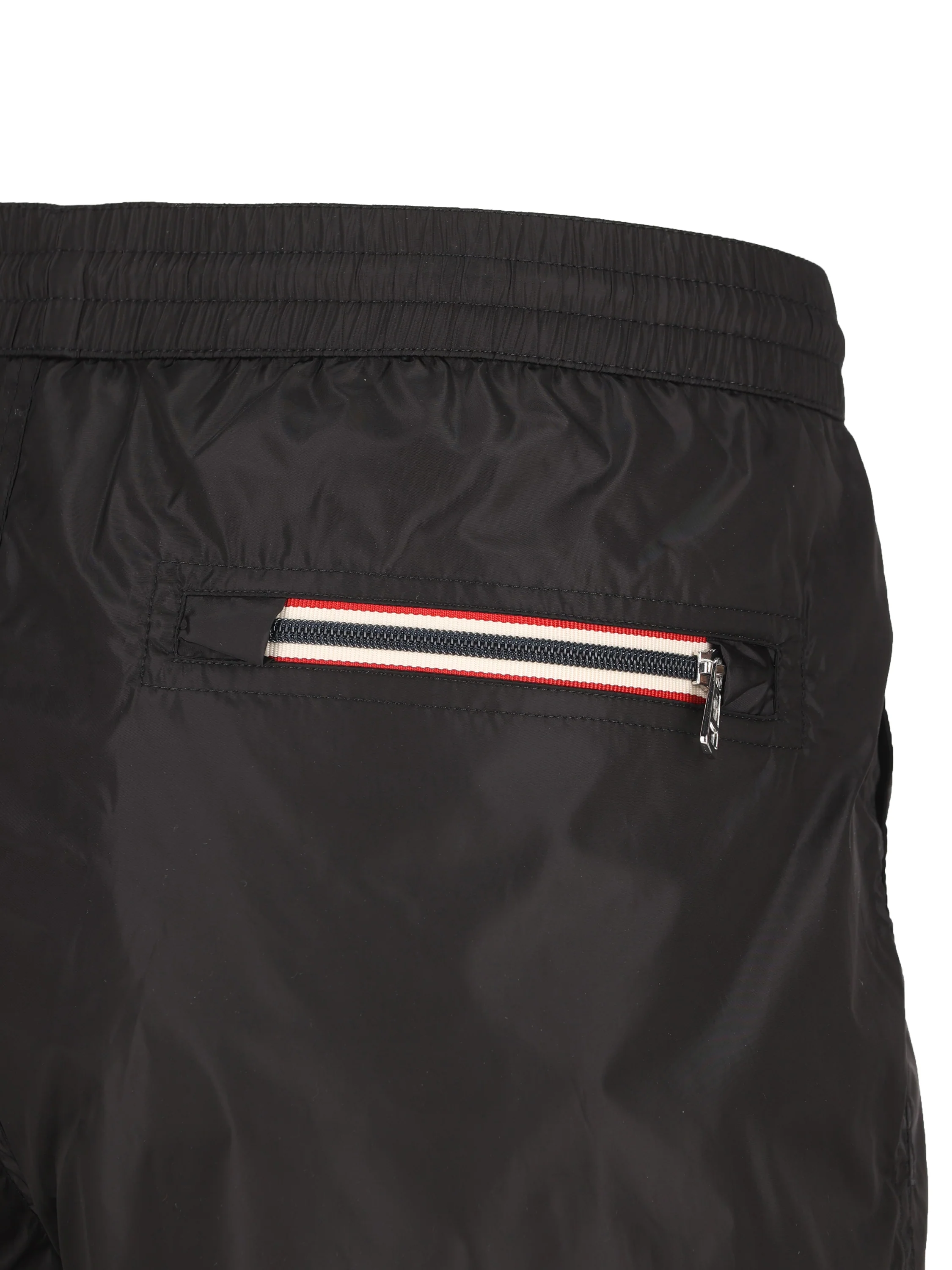Shorts realizzati in nylon M2C00005 5985M999 MONCLER