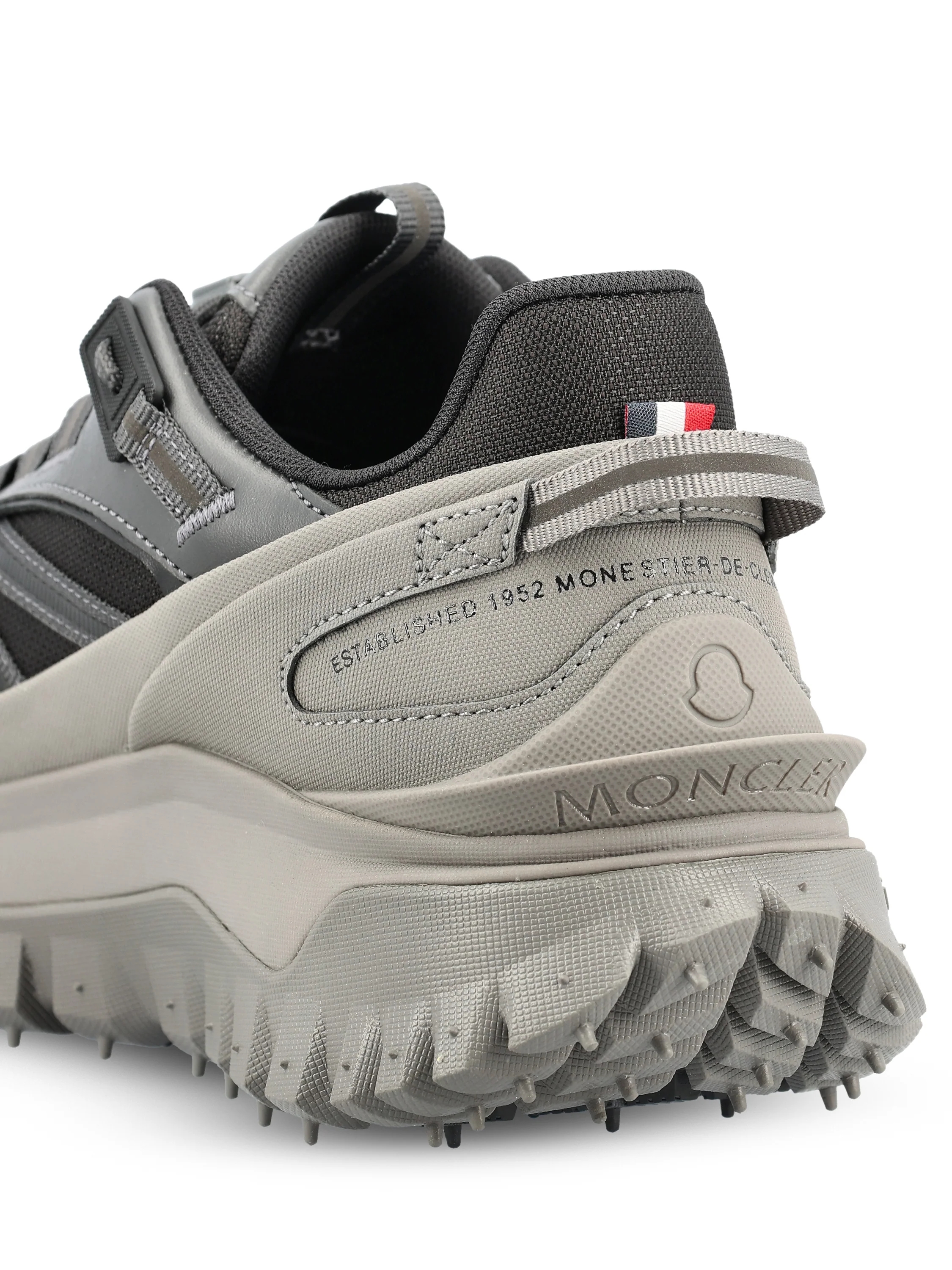 Sneakers in rete, nabuk e microfibra. M4M00120 M7208926 MONCLER