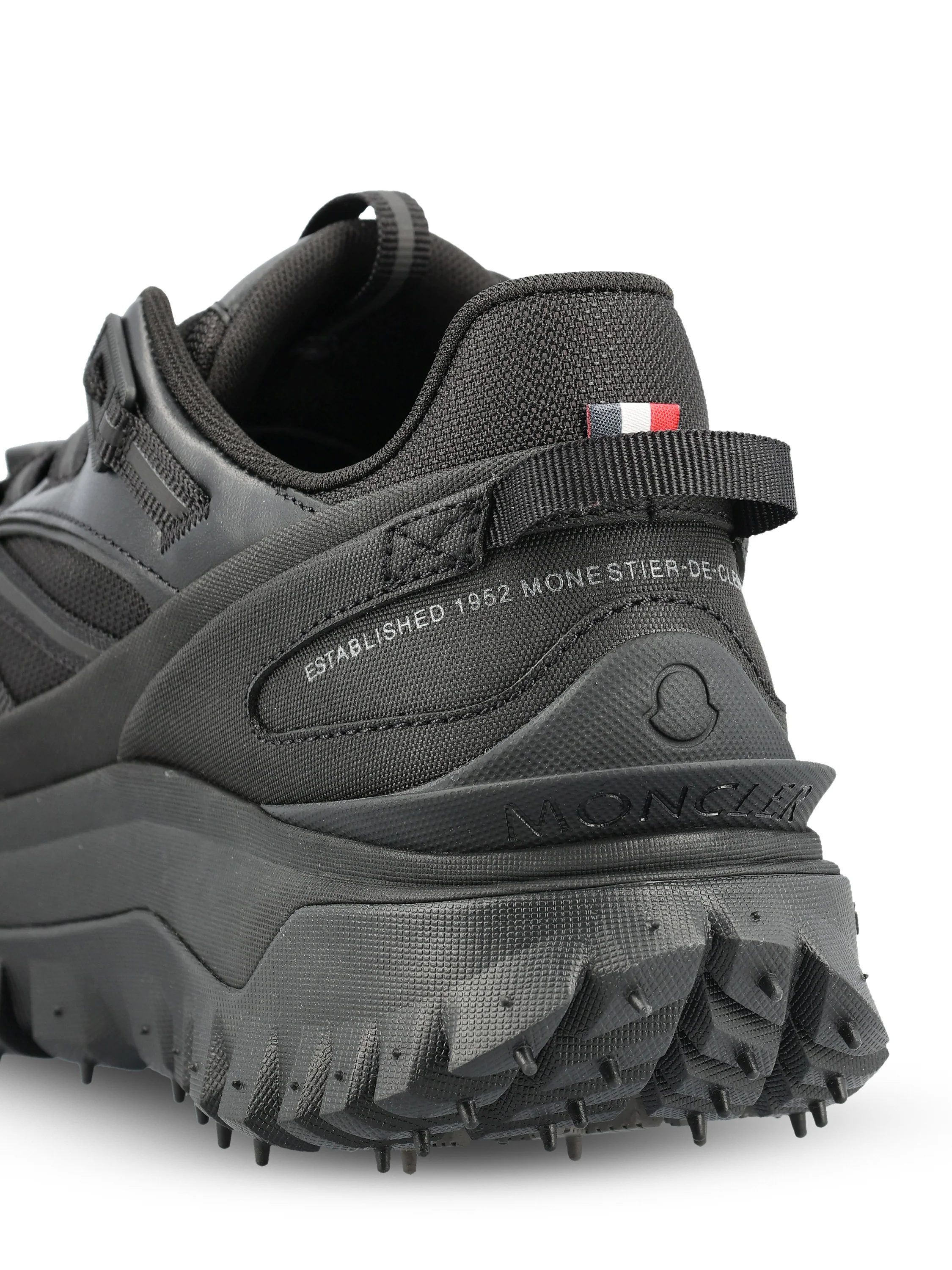 Sneakers in rete, nabuk e microfibra. M4M00120 M7208999 MONCLER