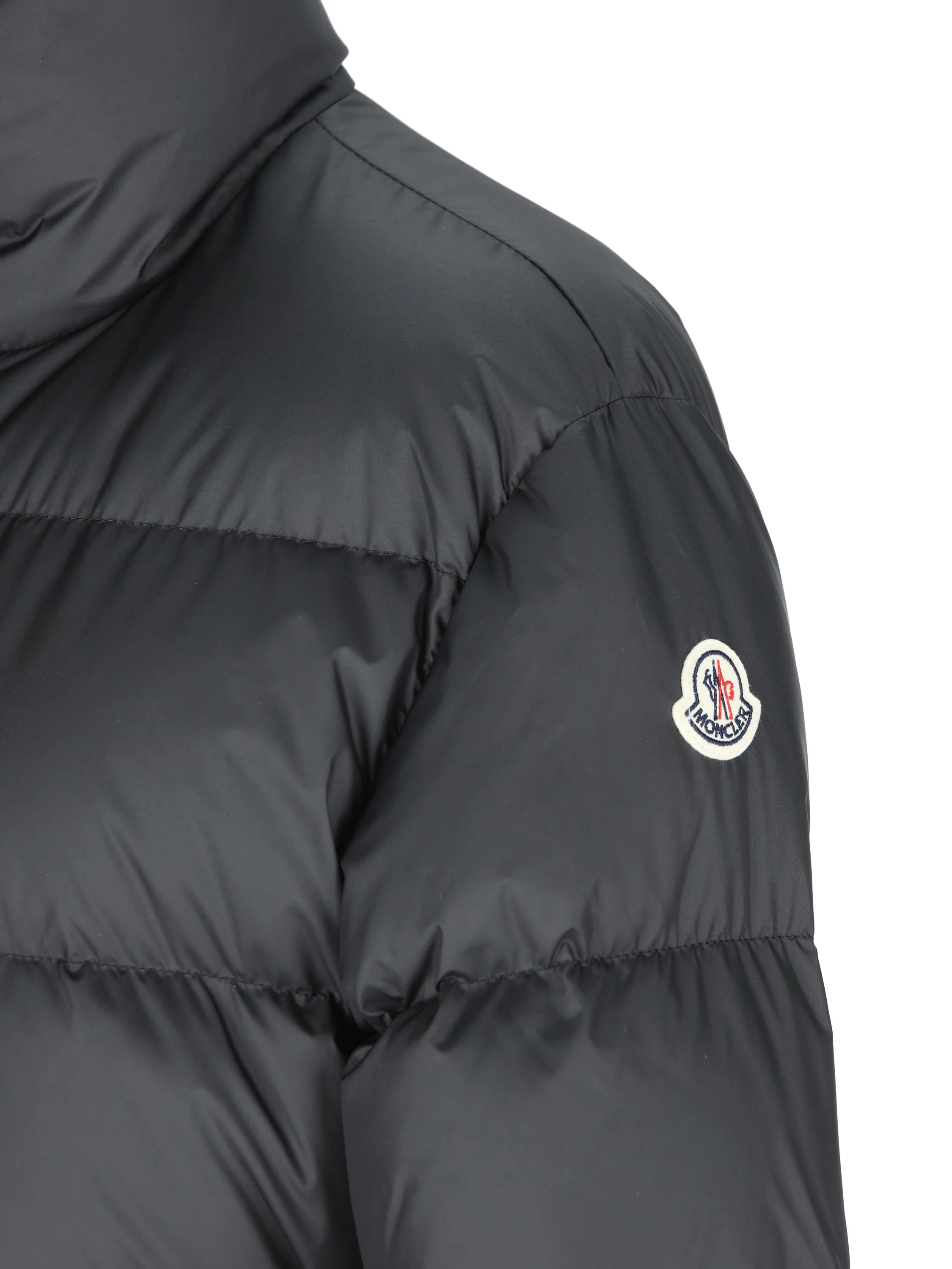 Piumino realizzato in poliestere riciclato. W1A00165 54AQE999 MONCLER 