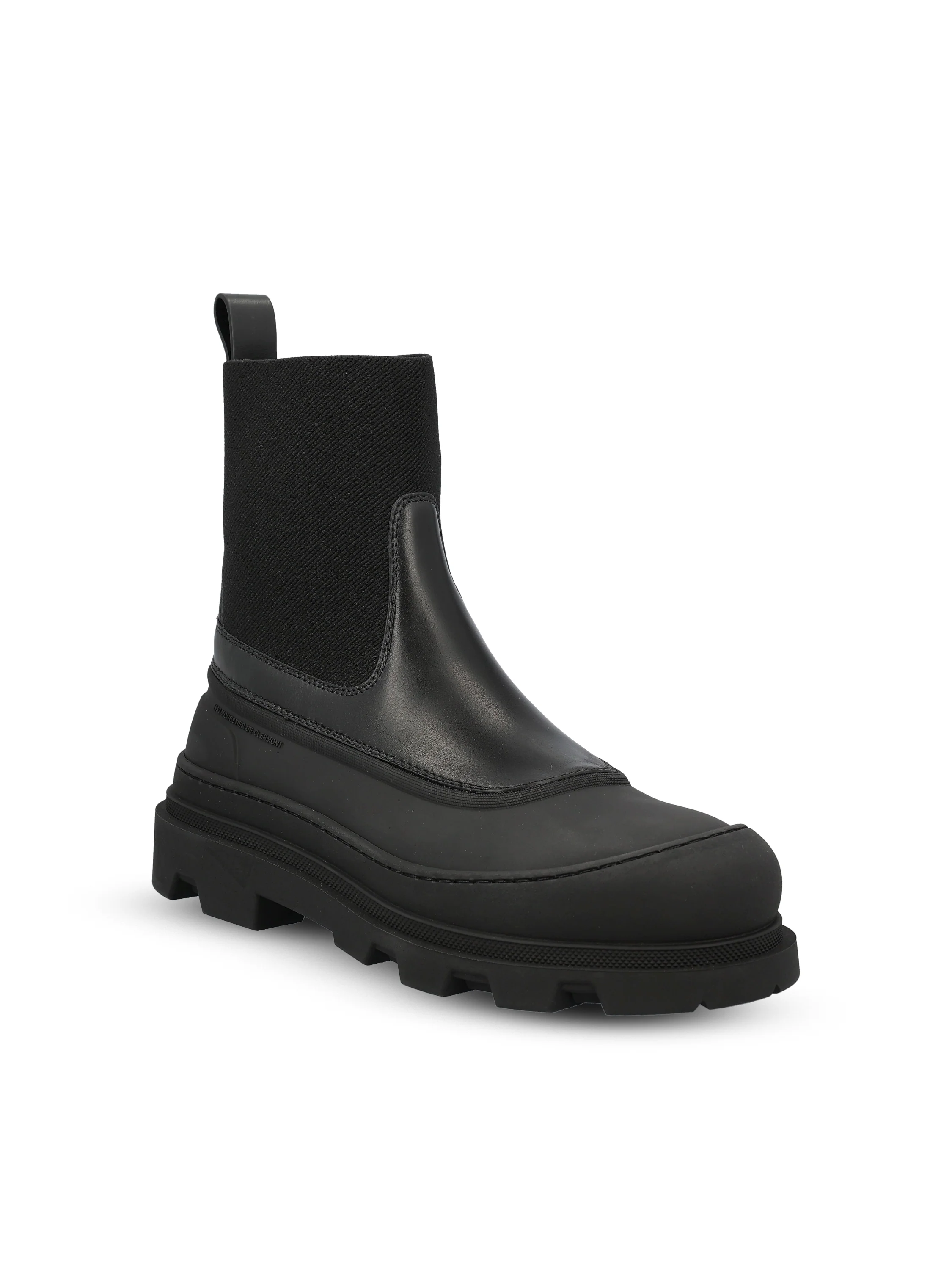Stivaletti realizzati in pelle e gomma. W4F00030 M9918999 MONCLER