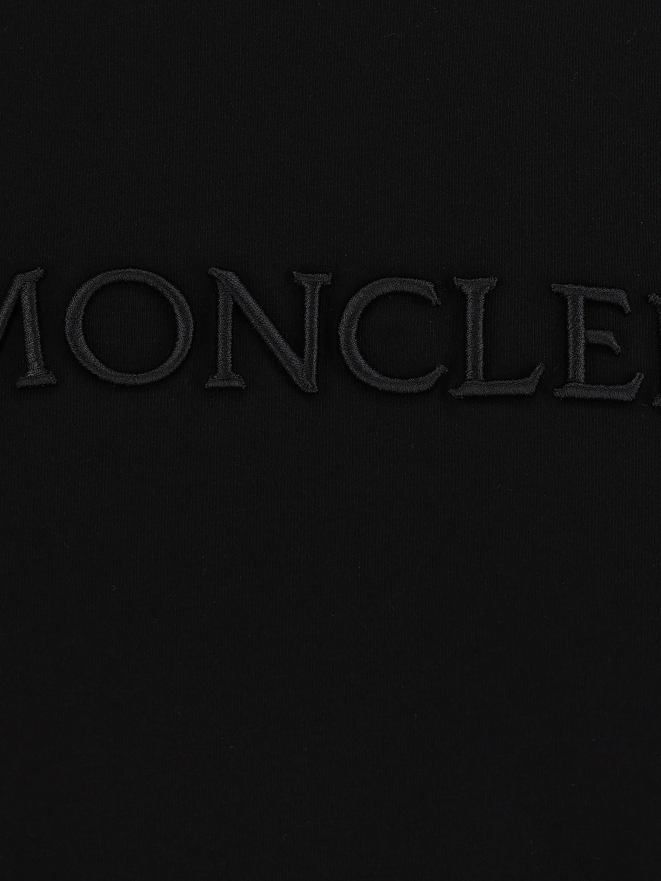 T-Shirt realizzata in cotone. W8C00021 89AUO999 MONCLER 