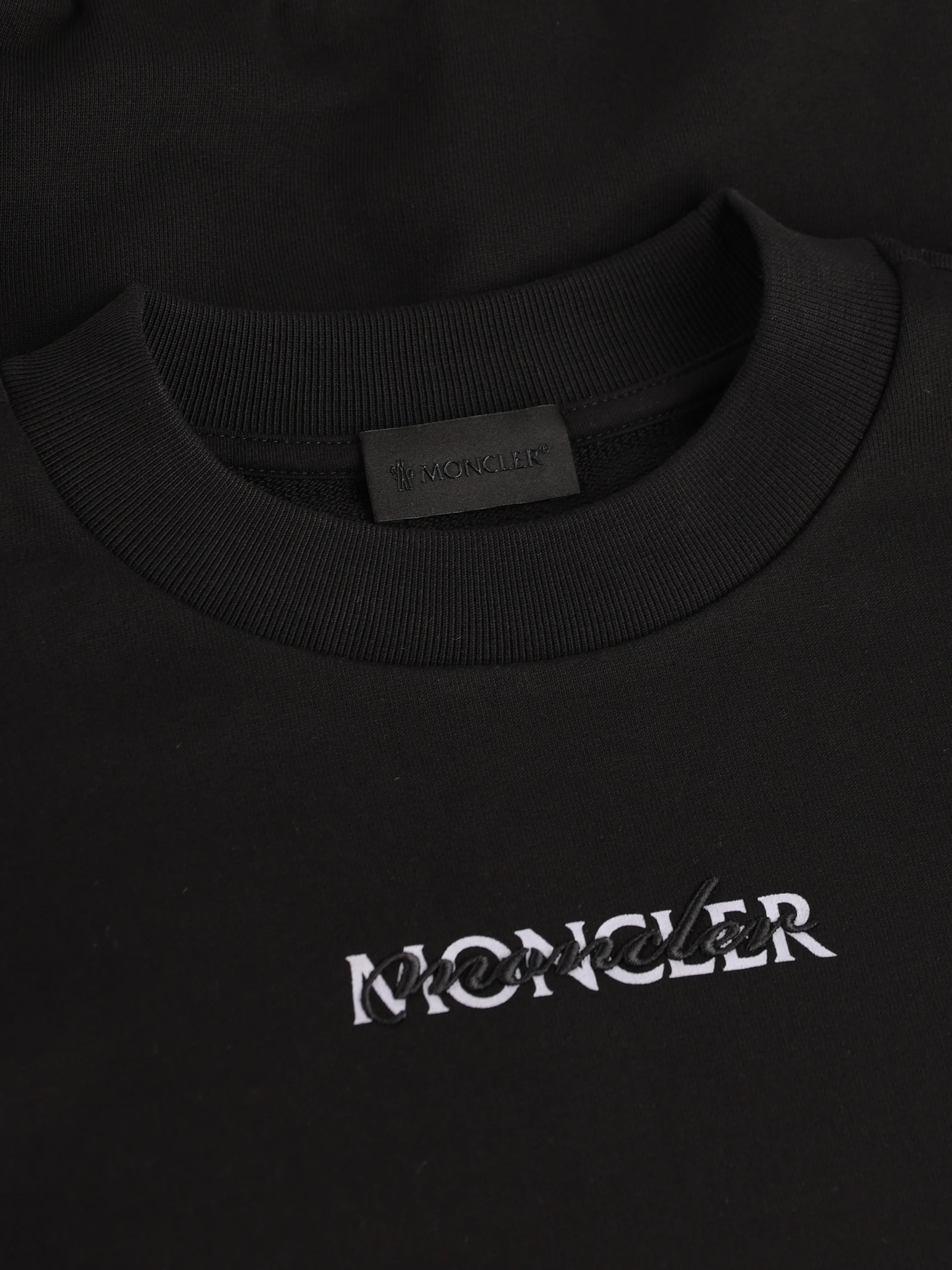 Felpa realizzata in cotone W8G00014 89AZY999 MONCLER 