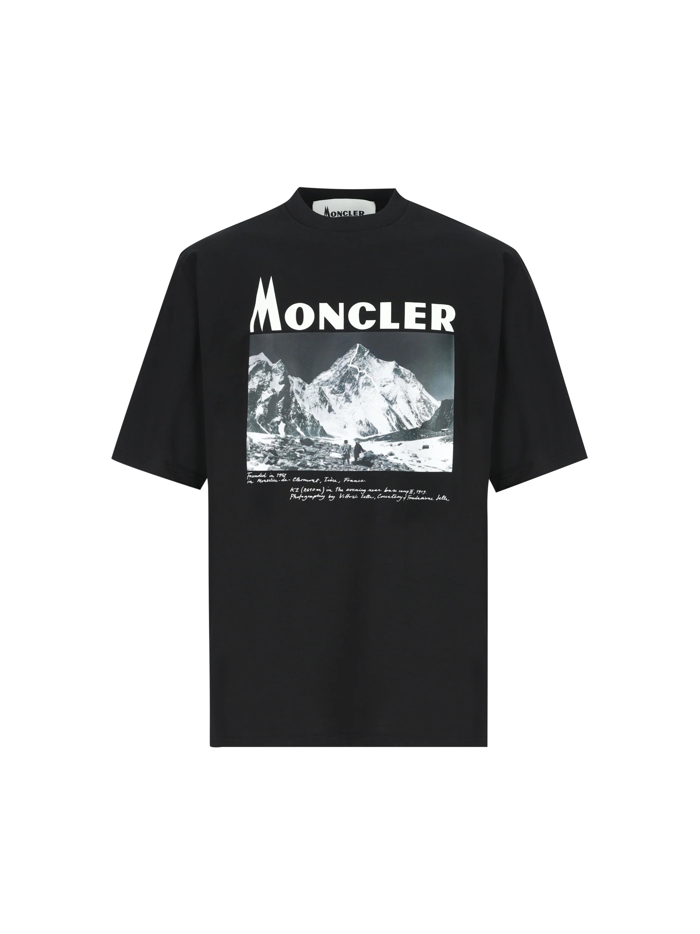 T-Shirt realizzata in cotone. M8C0007 4899YC999 MONCLER RE-ICONS 
