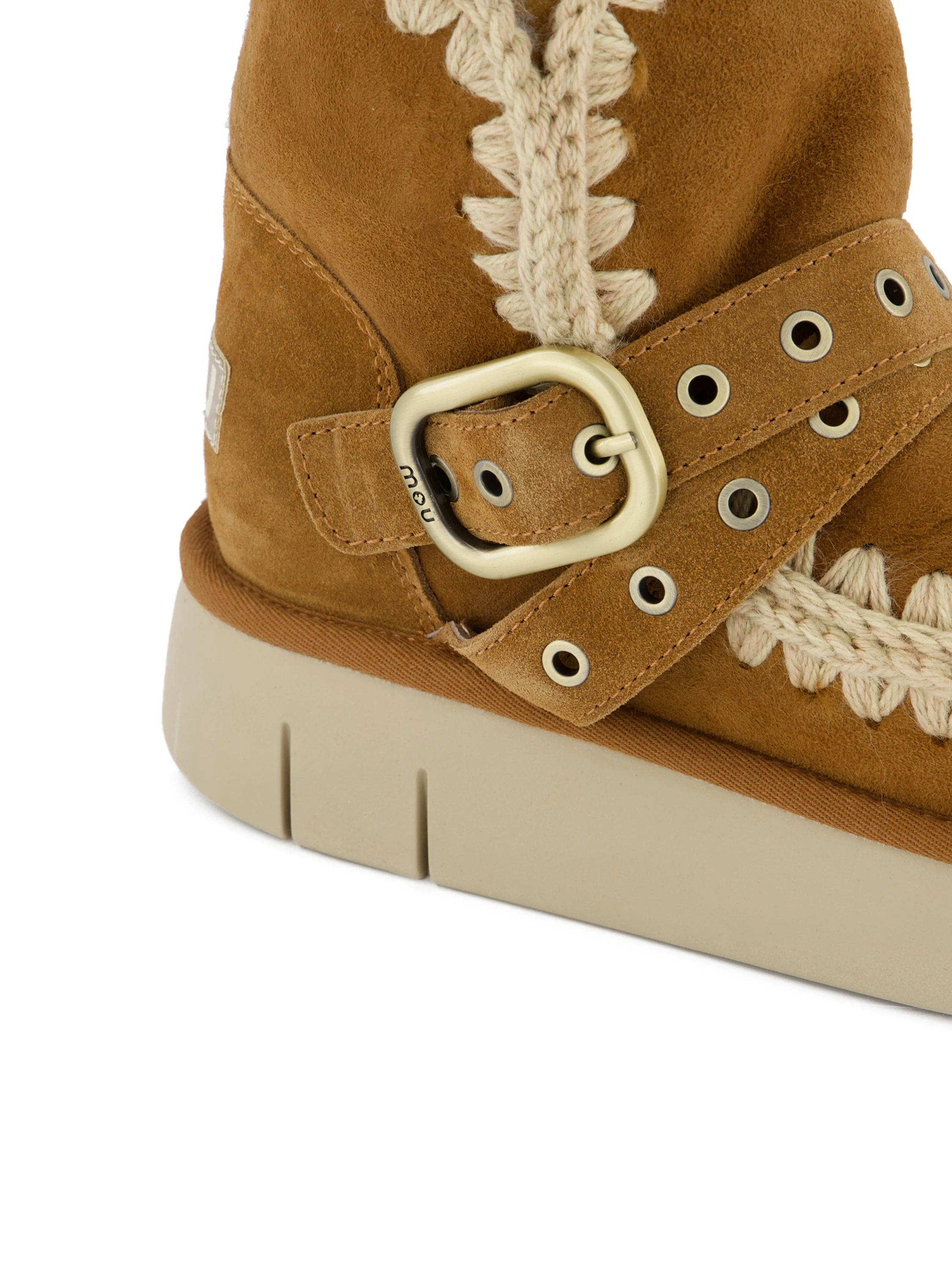 Stivali realizzati in pelle. FW531021A COG MOU 