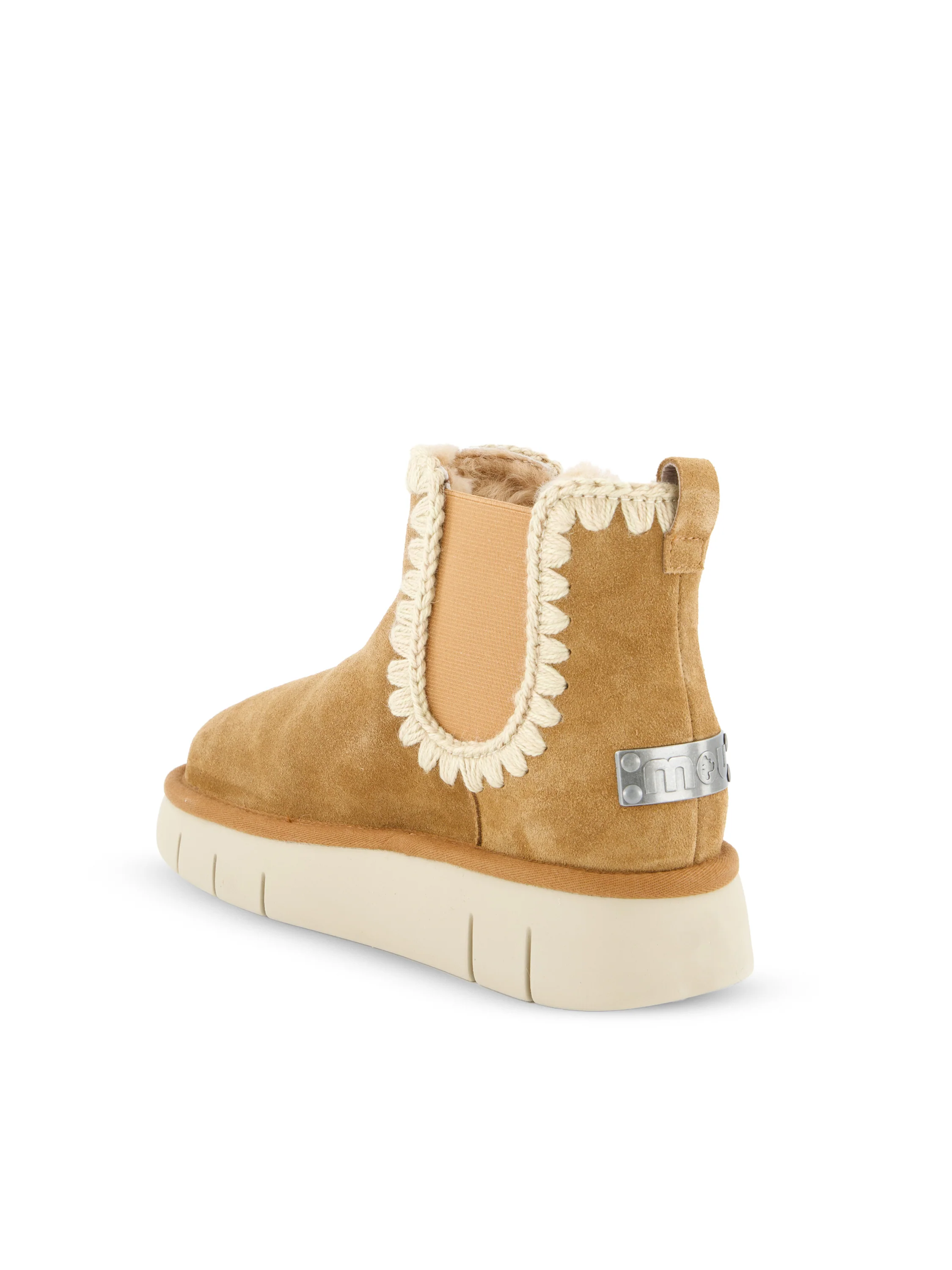Stivaletti realizzati in suede. FW531037A COG MOU 