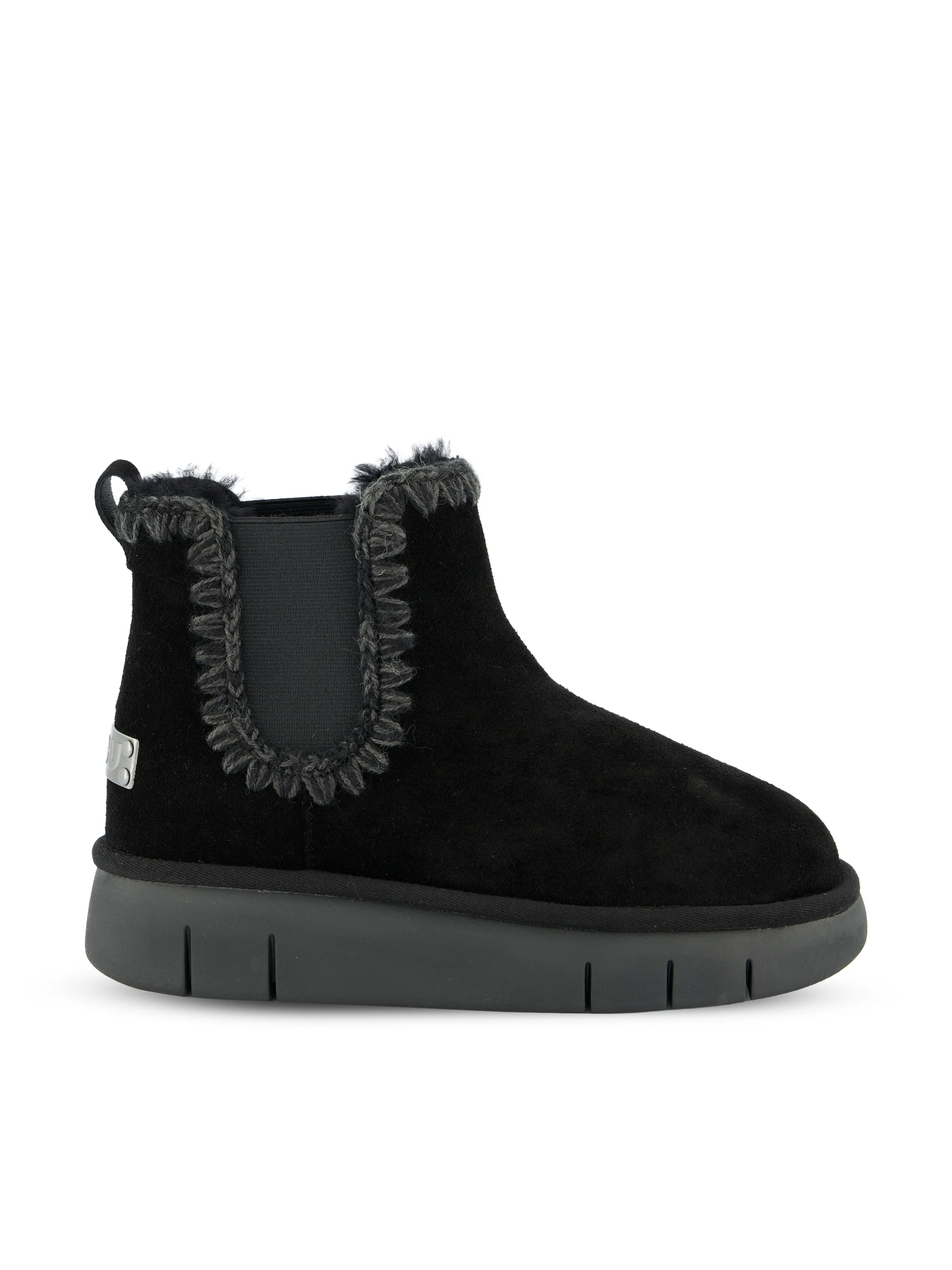 Stivaletti realizzati in suede. FW531037A BKBK MOU 