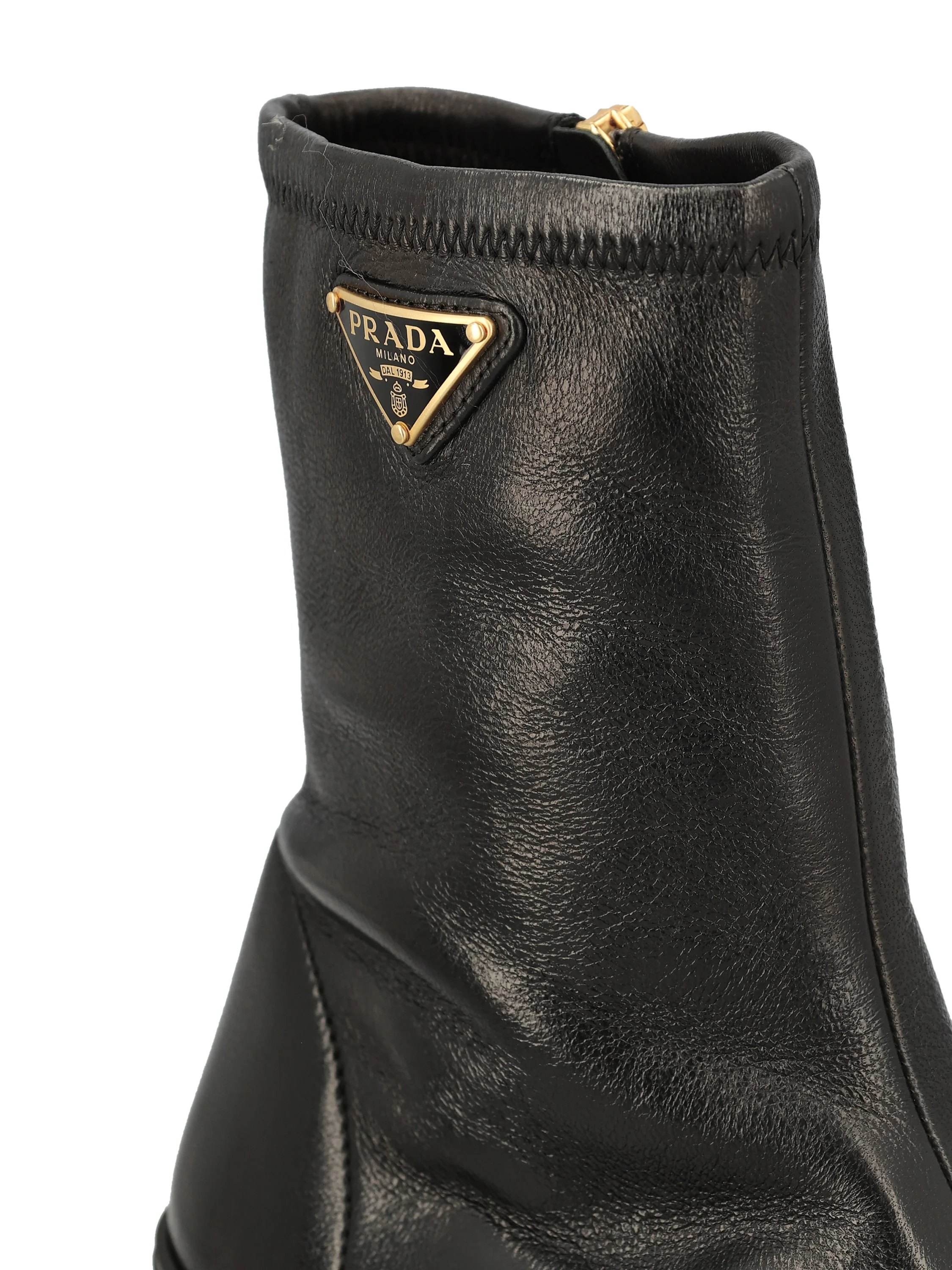 Tronchetti realizzati in pelle. 1T546O L68F0002 PRADA 