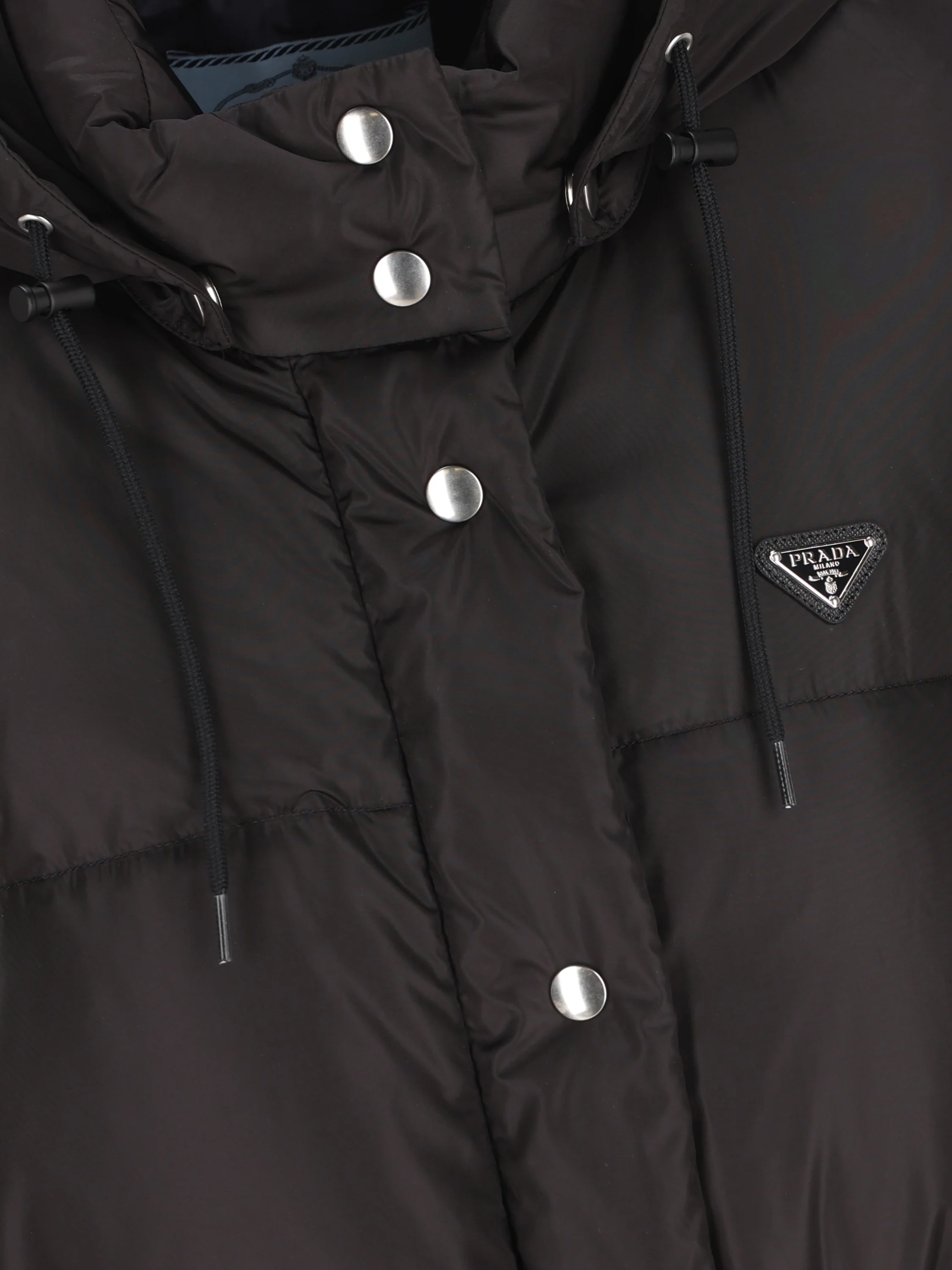 Piumino realizzato in re-nylon. 292396 1WQ9F0002 PRADA 