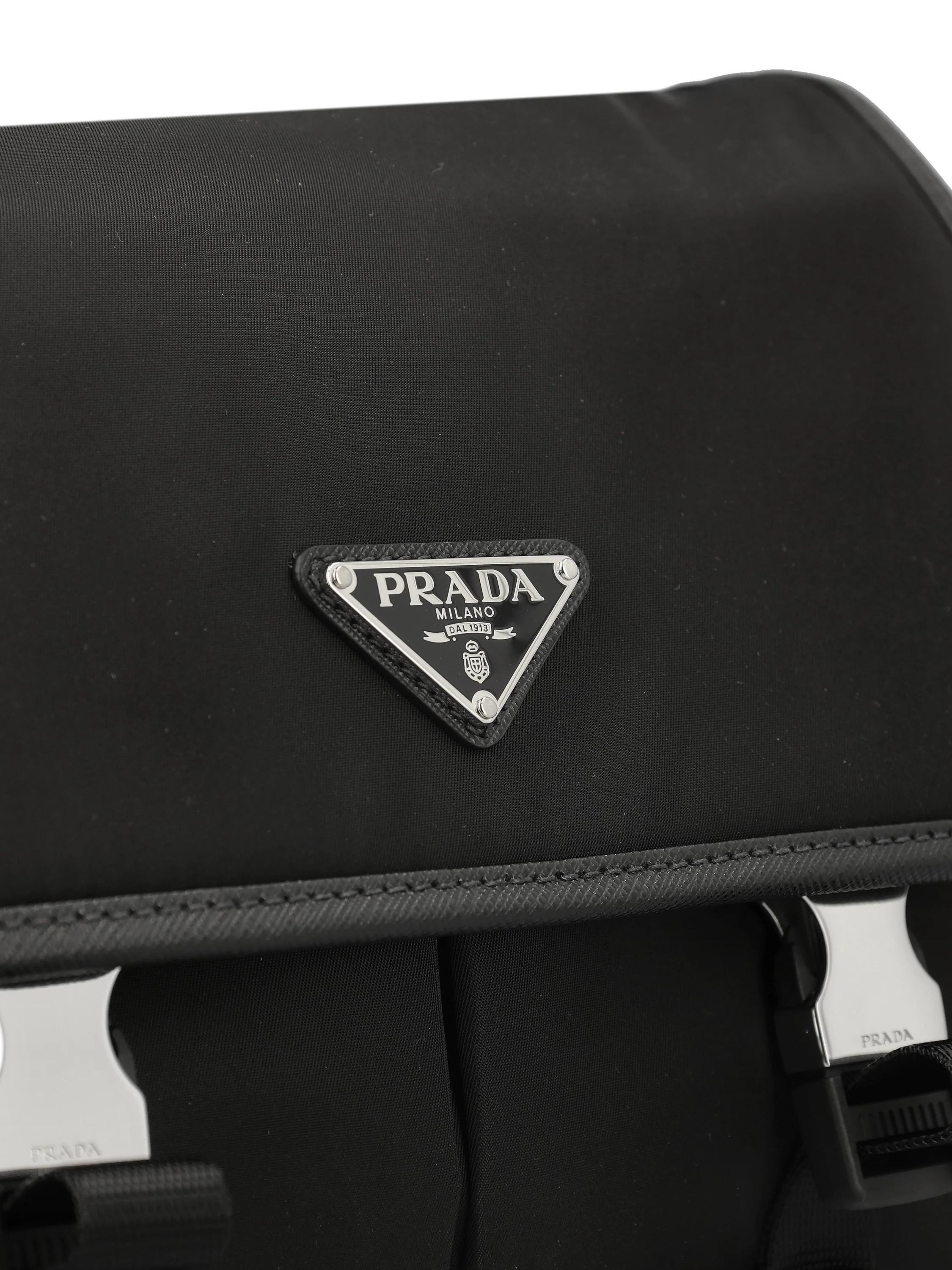 Borsa realizzata in poliammide riciclata. 2VD769 2DMHF0002 PRADA 