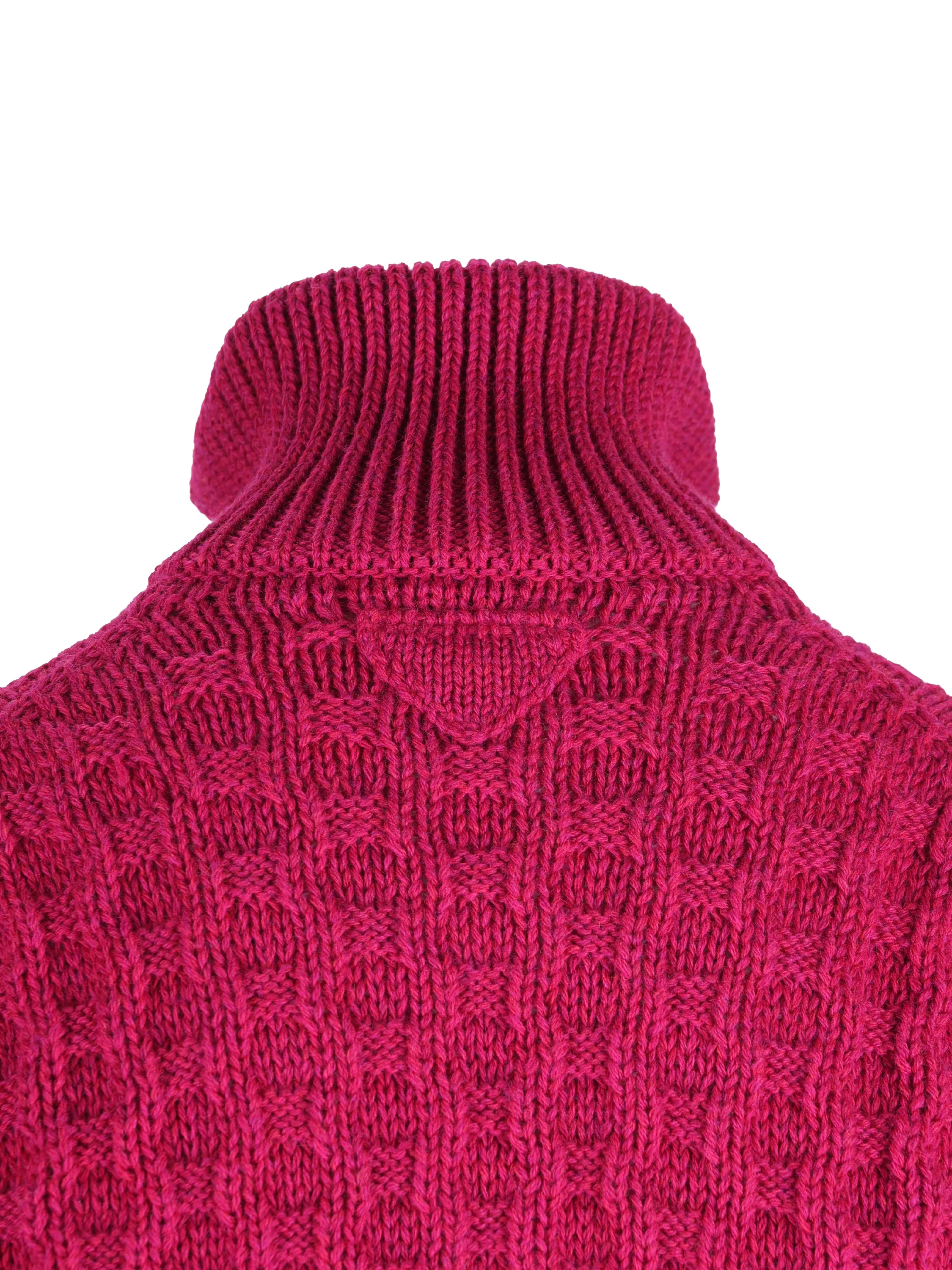 Maglia realizzata in lana vergine. P25O59 6835F0590 PRADA 
