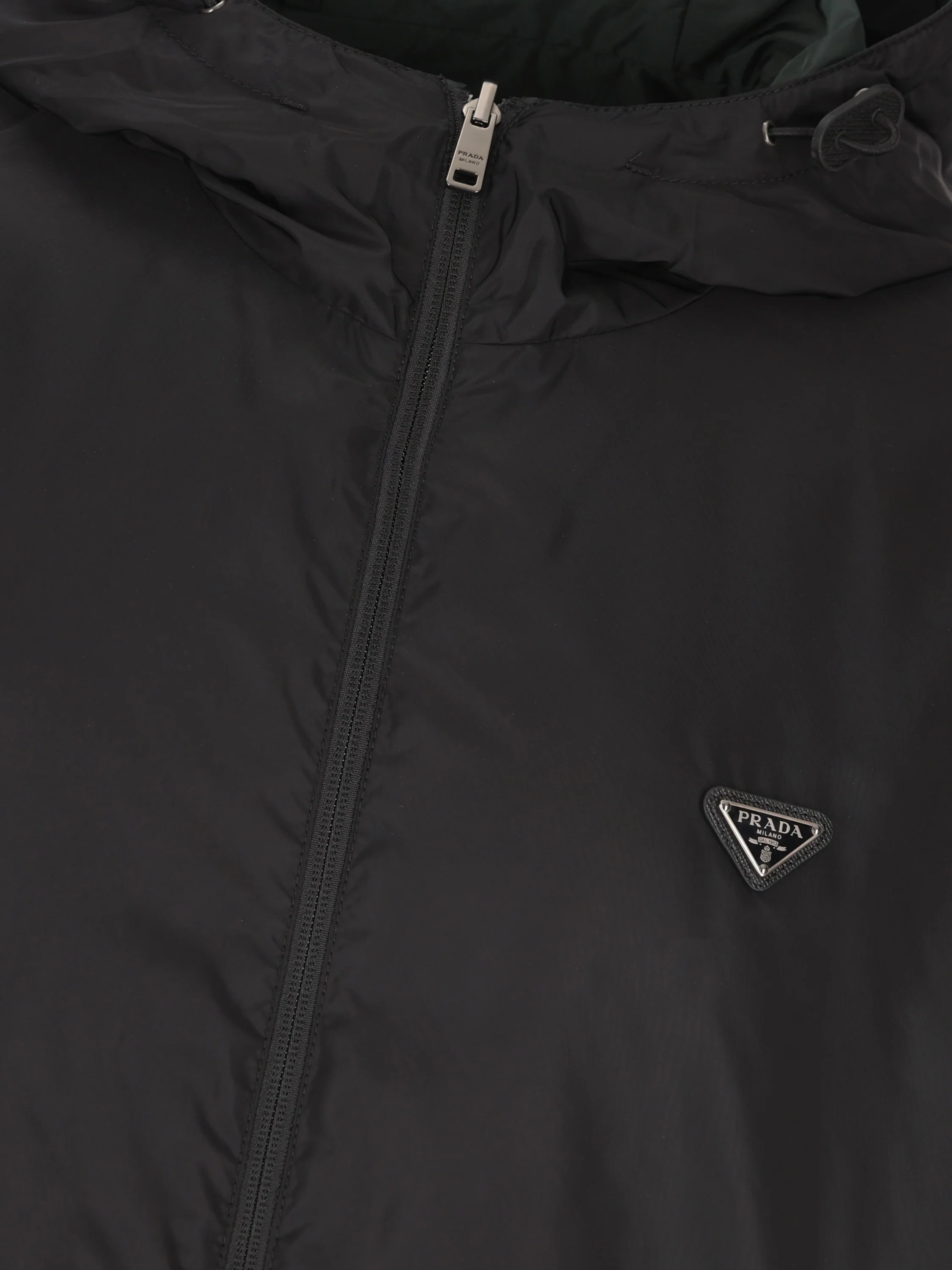 Giacca reversibile realizzata in re-nylon. SGD108 6410F0G9W PRADA