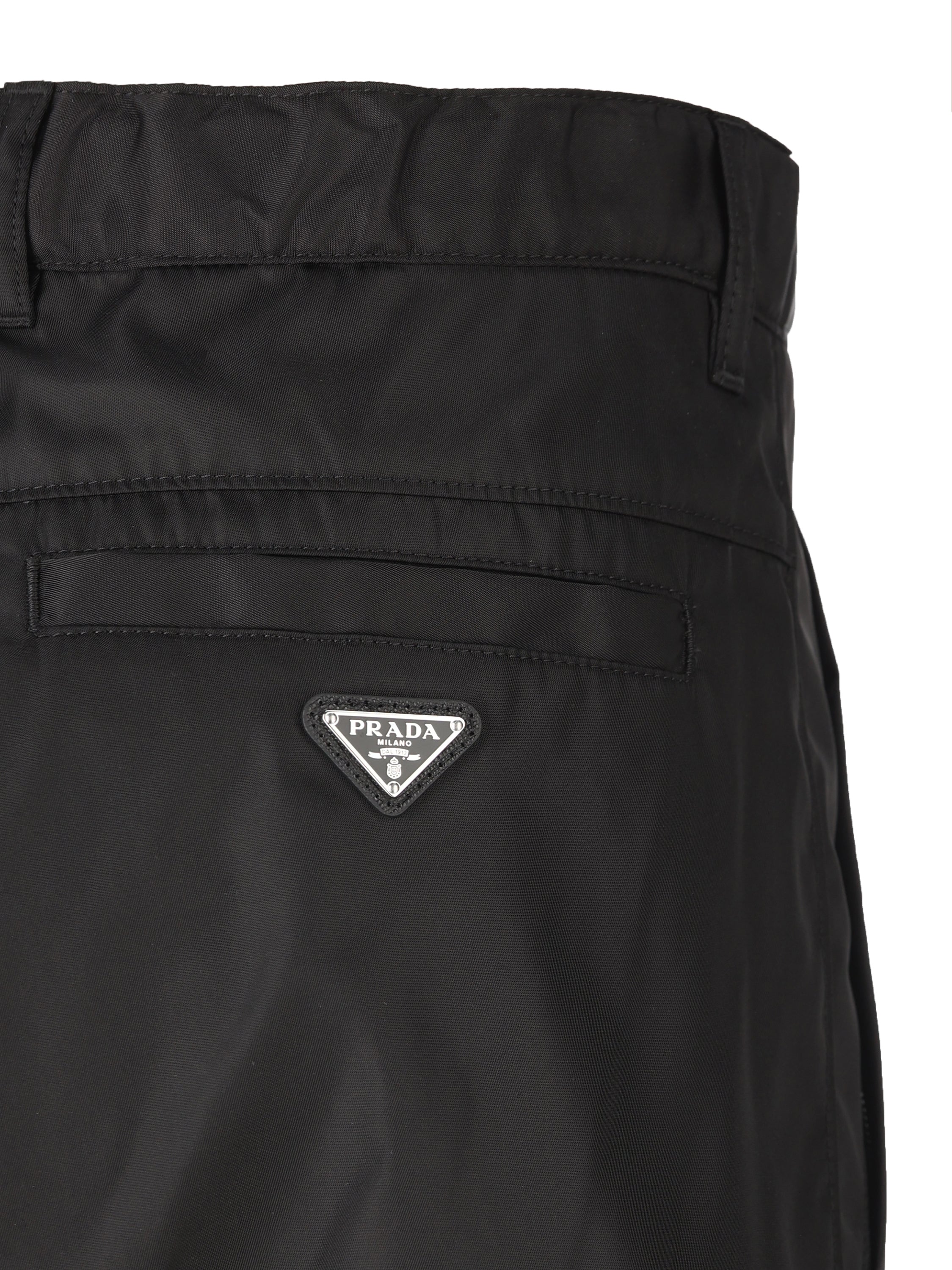 Pantaloni realizzati in poliammide riciclata. SPH66 1WQ8F0002 PRADA 