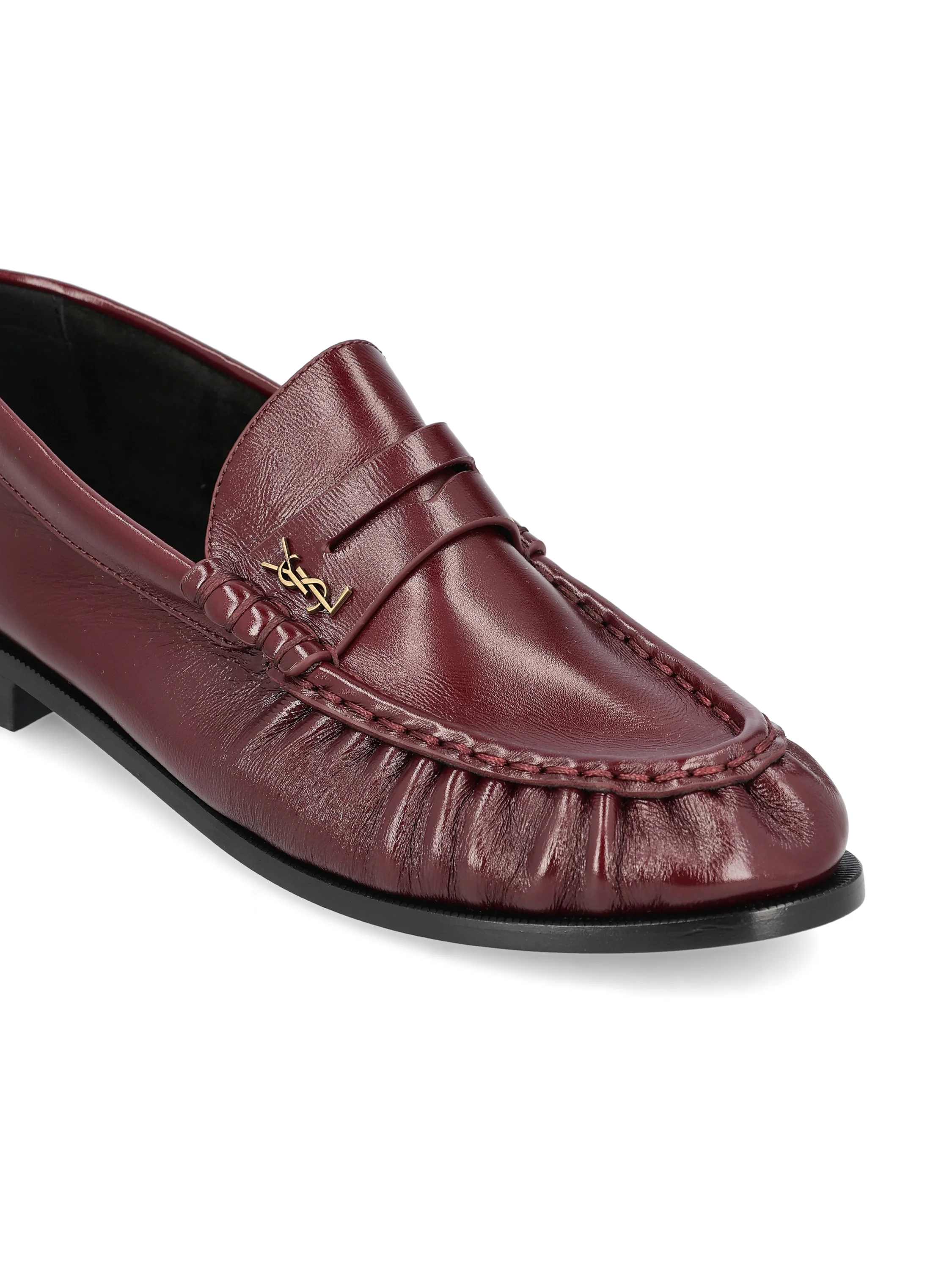 Mocassini realizzati in pelle. A001MM AAFGB6629 SAINT LAURENT