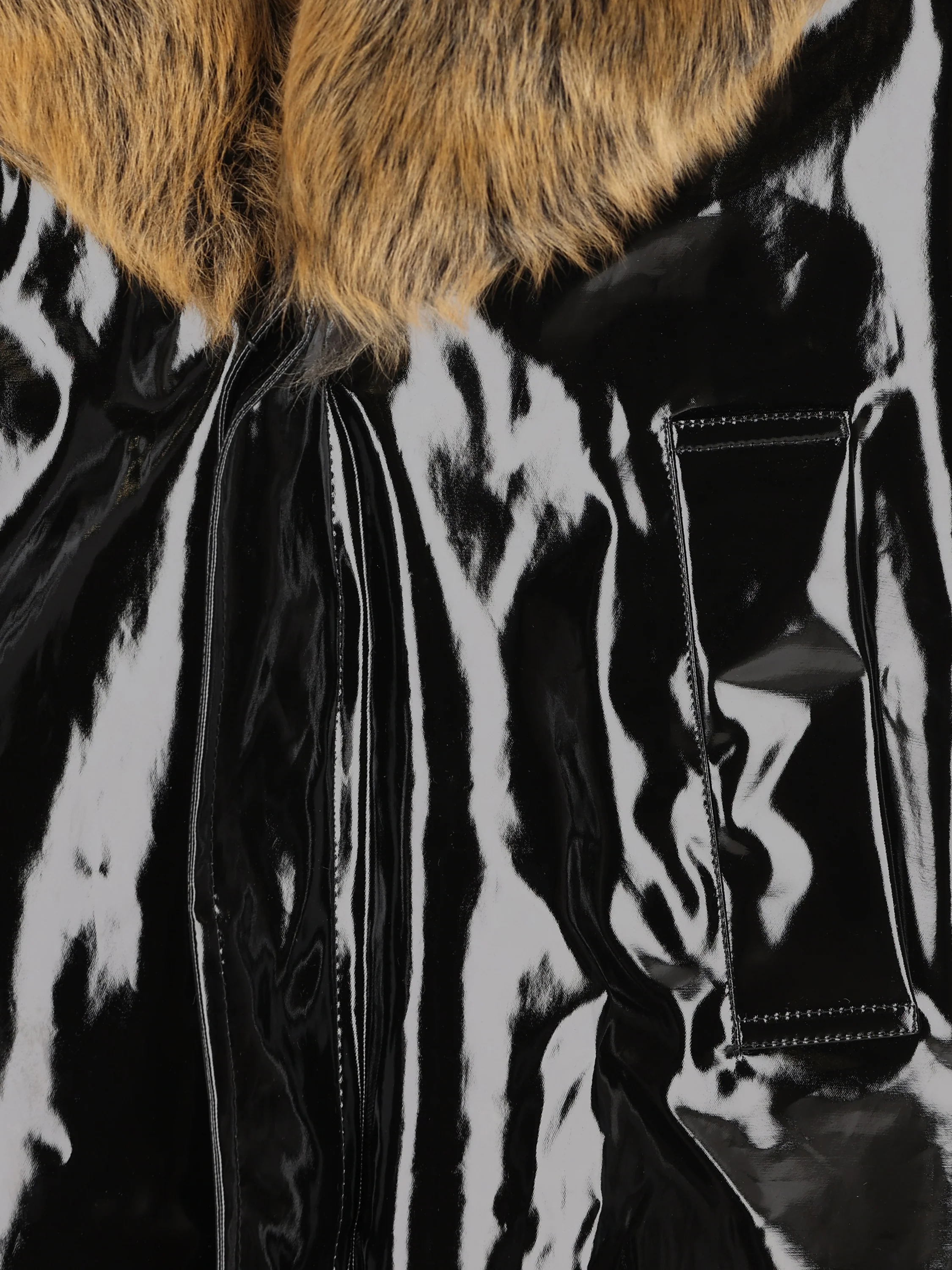 Cappotto realizzato in tela verniciata. A003IK Y4L591000 SAINT LAURENT 