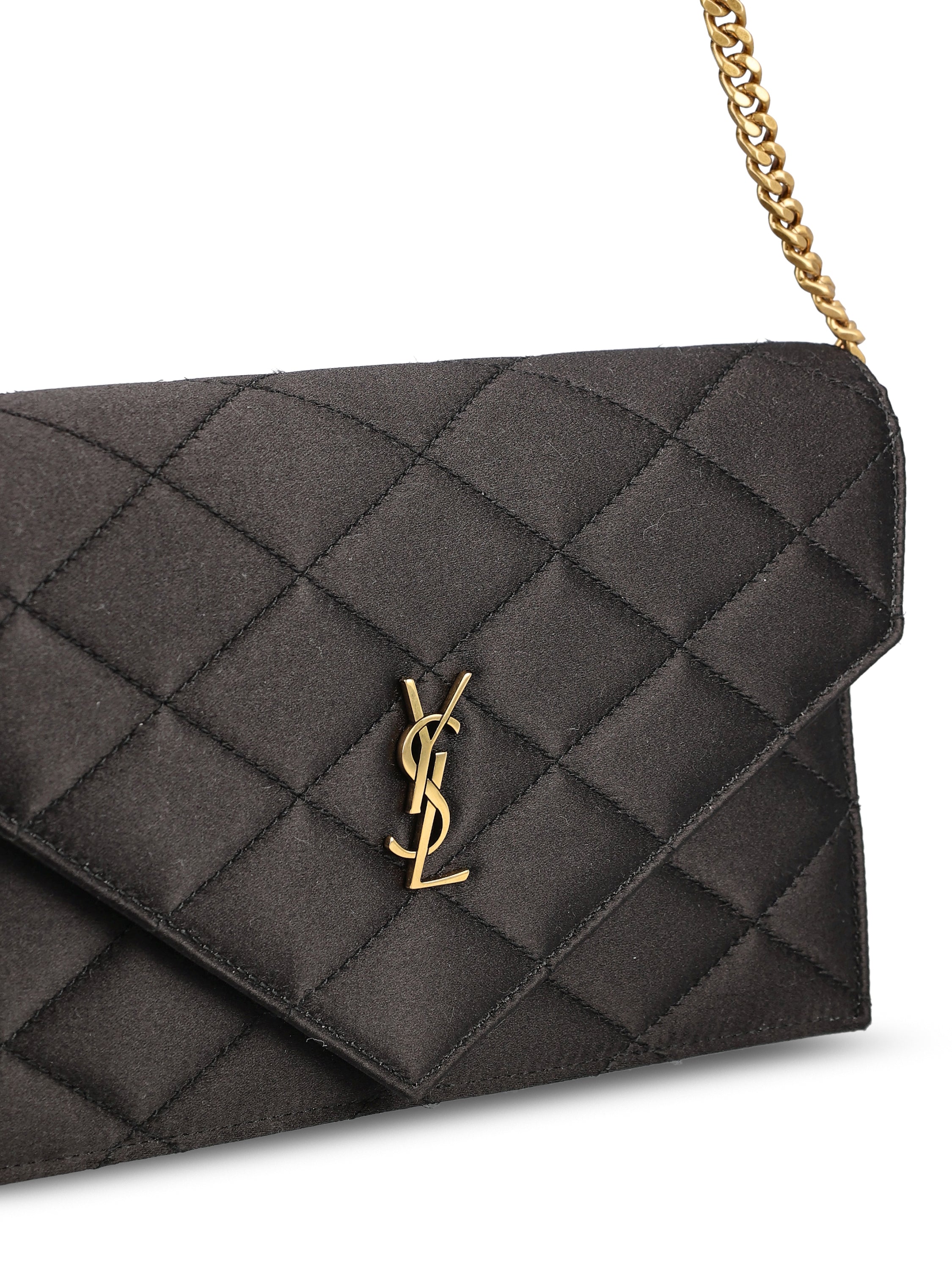 Pochette realizzata in viscosa. A004K7 FADVW1000 SAINT LAURENT