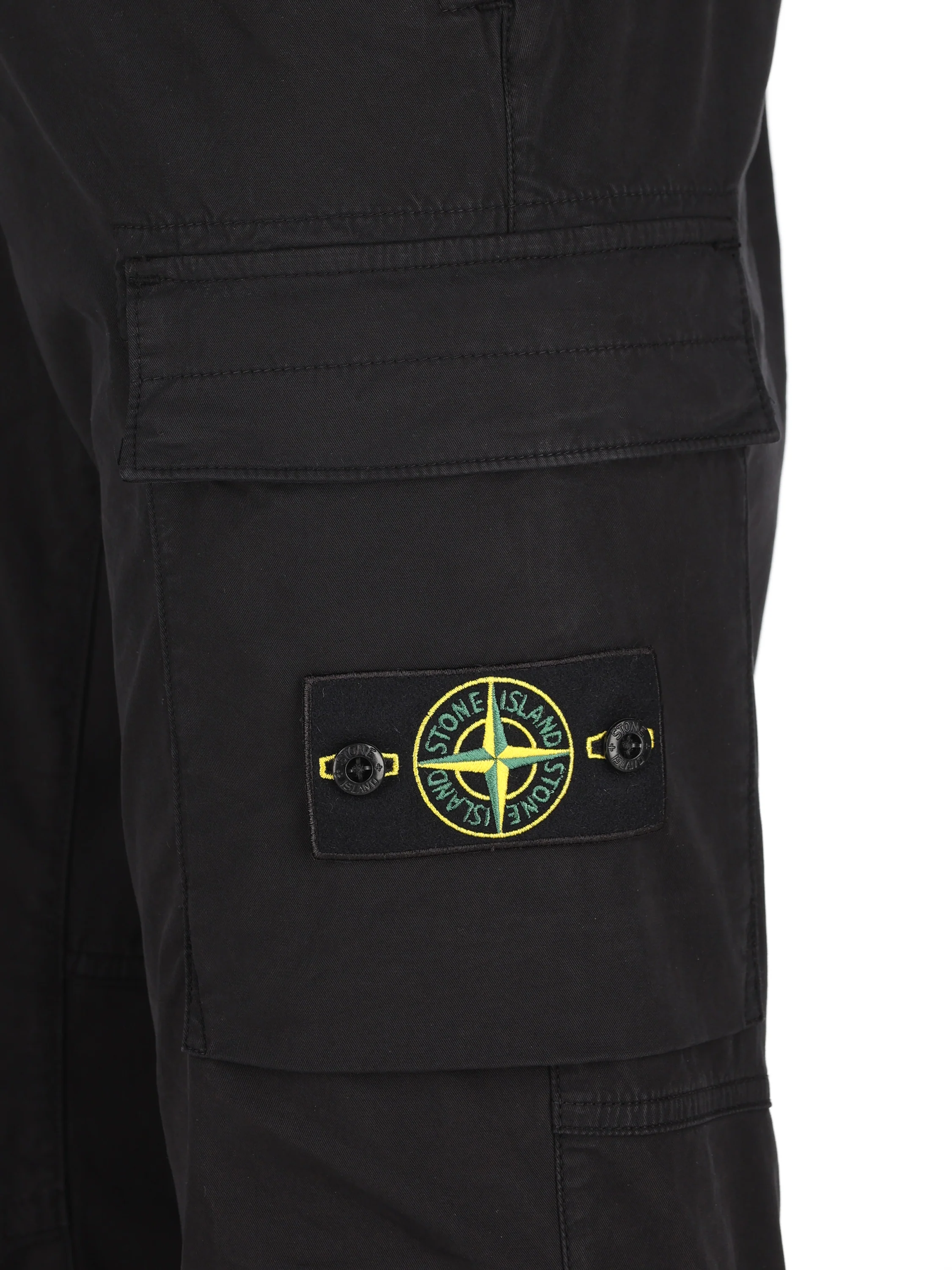 Pantalone realizzato in cotone. 3100032 S0A10V0029 STONE ISLAND 