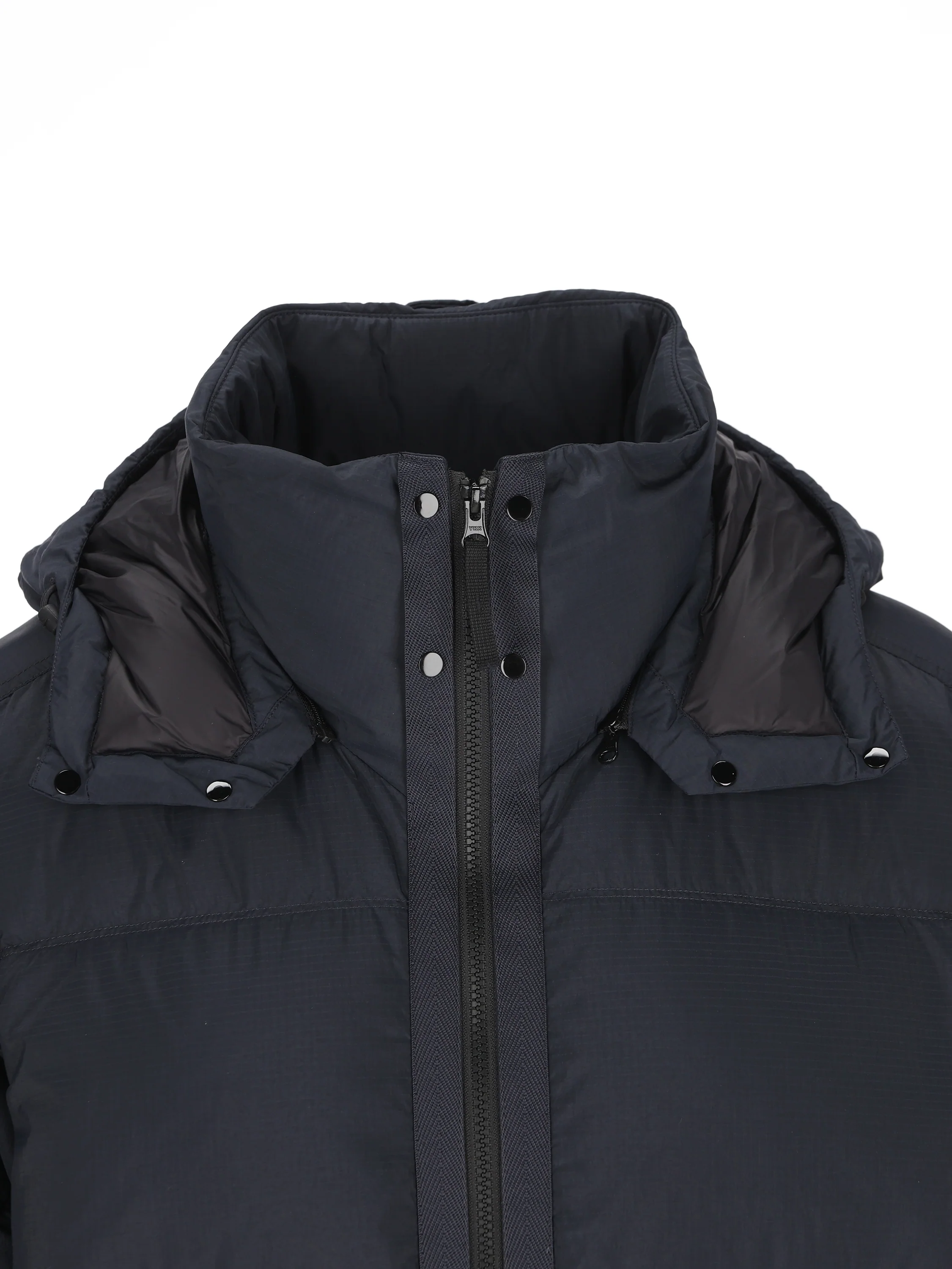 Piumino realizzato in poliammide. 4100013 S0483V0020 STONE ISLAND 