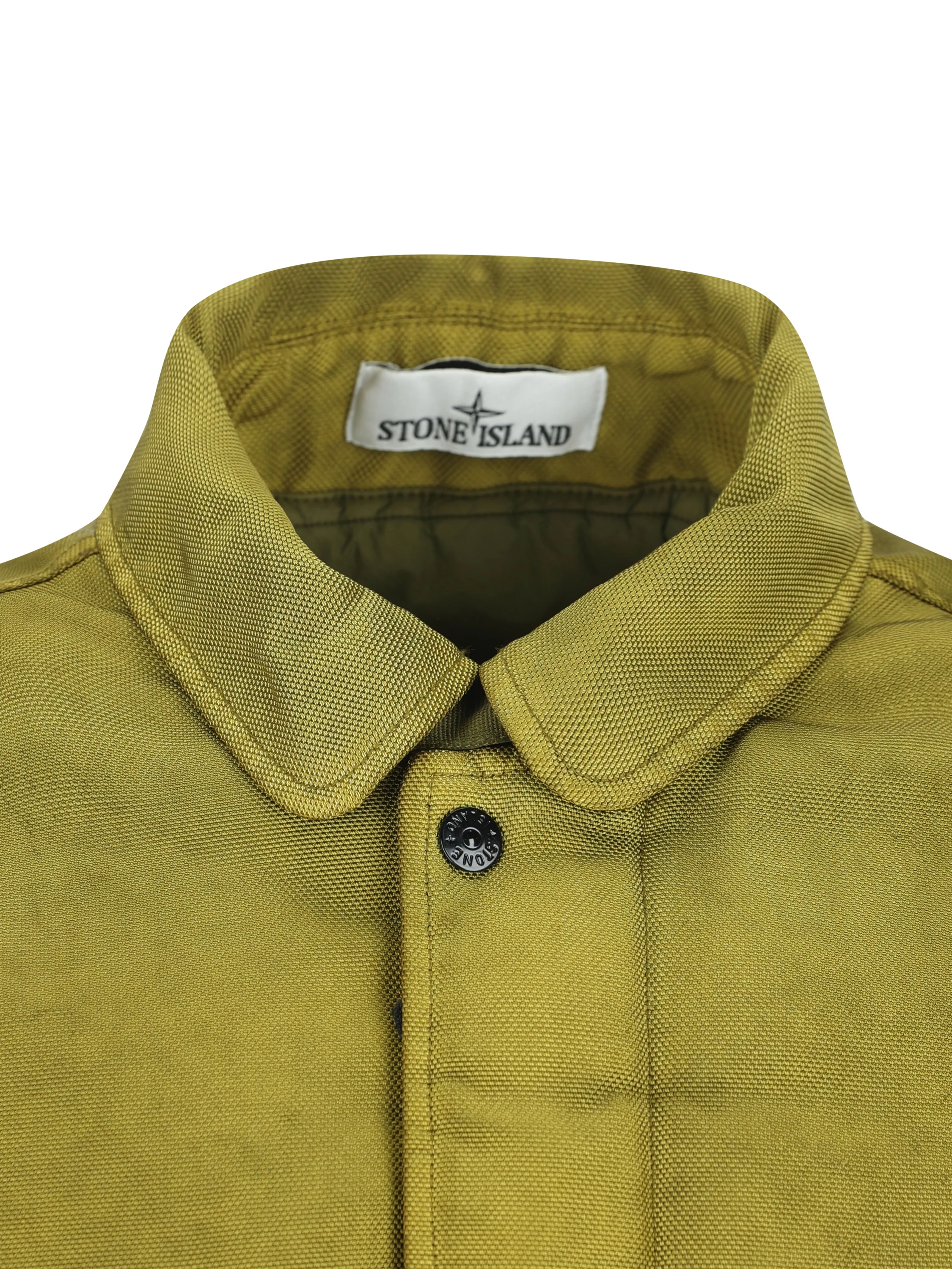 Giacca realizzata in nylon. 4100035 S0442V005R STONE ISLAND