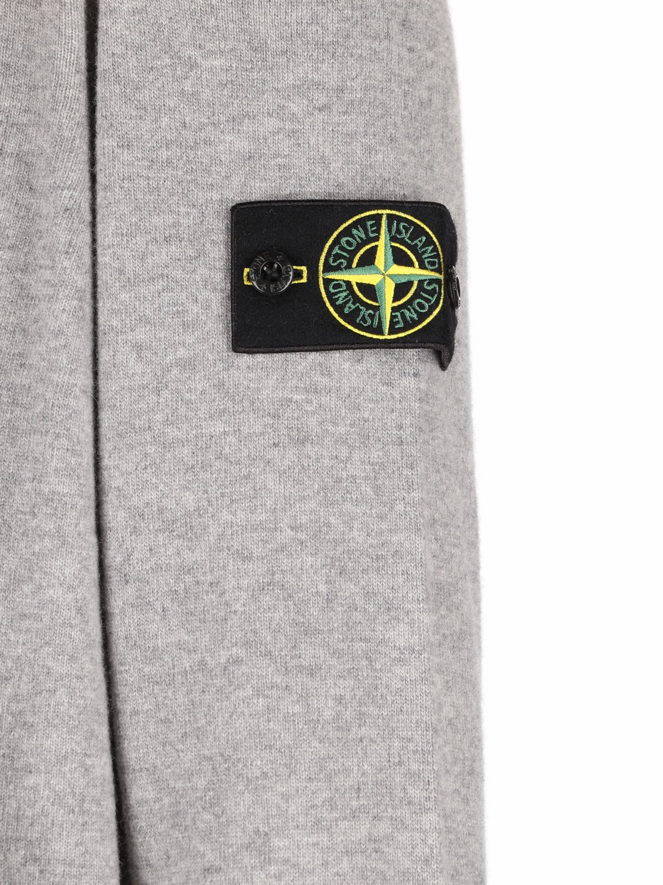 Maglia realizzata in lana vergine. 5100021 S00B4V0M60 STONE ISLAND