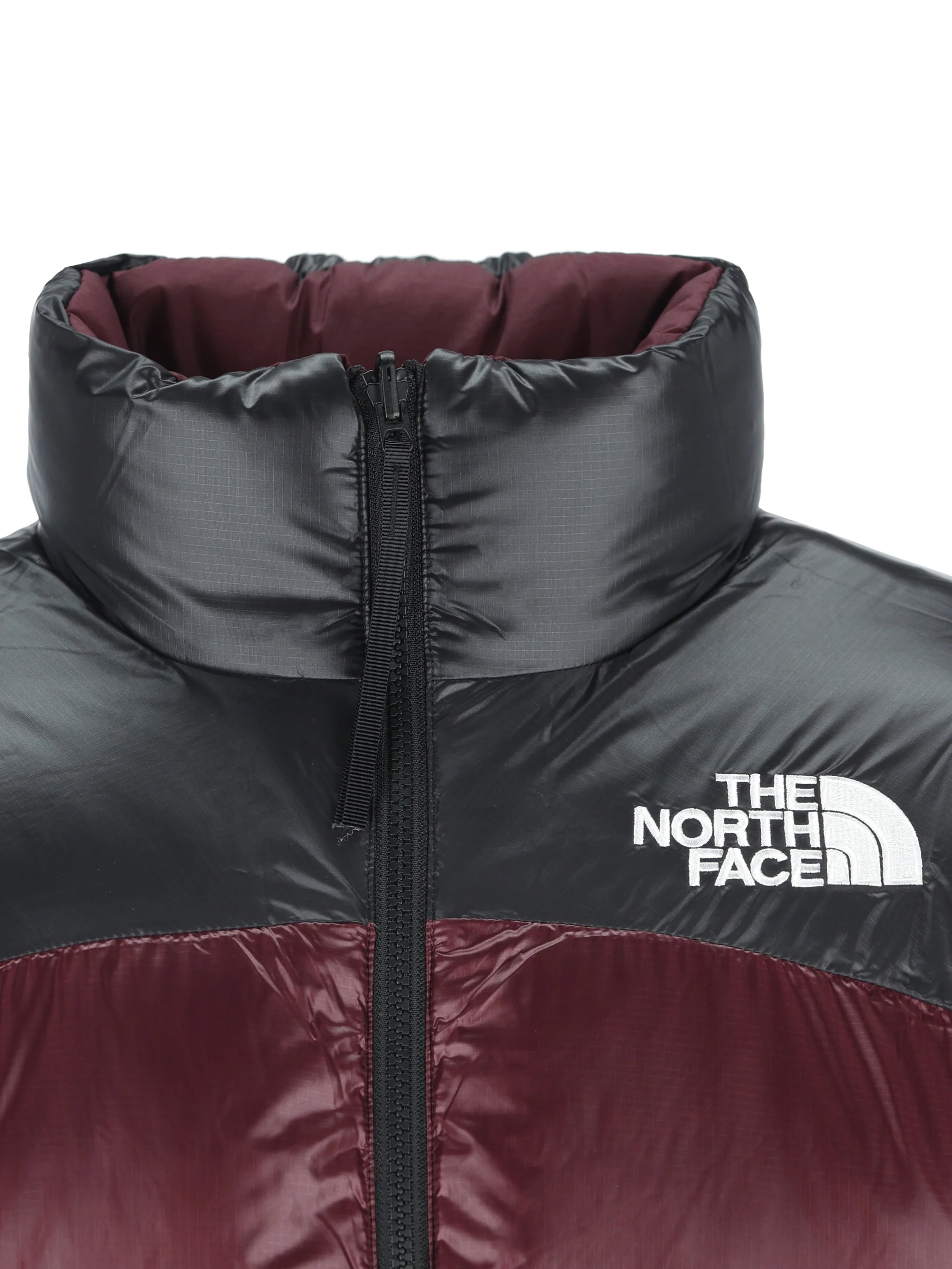 Giacca realizzata in nylon. NF0A8HYS 0511 THE NORTH FACE 