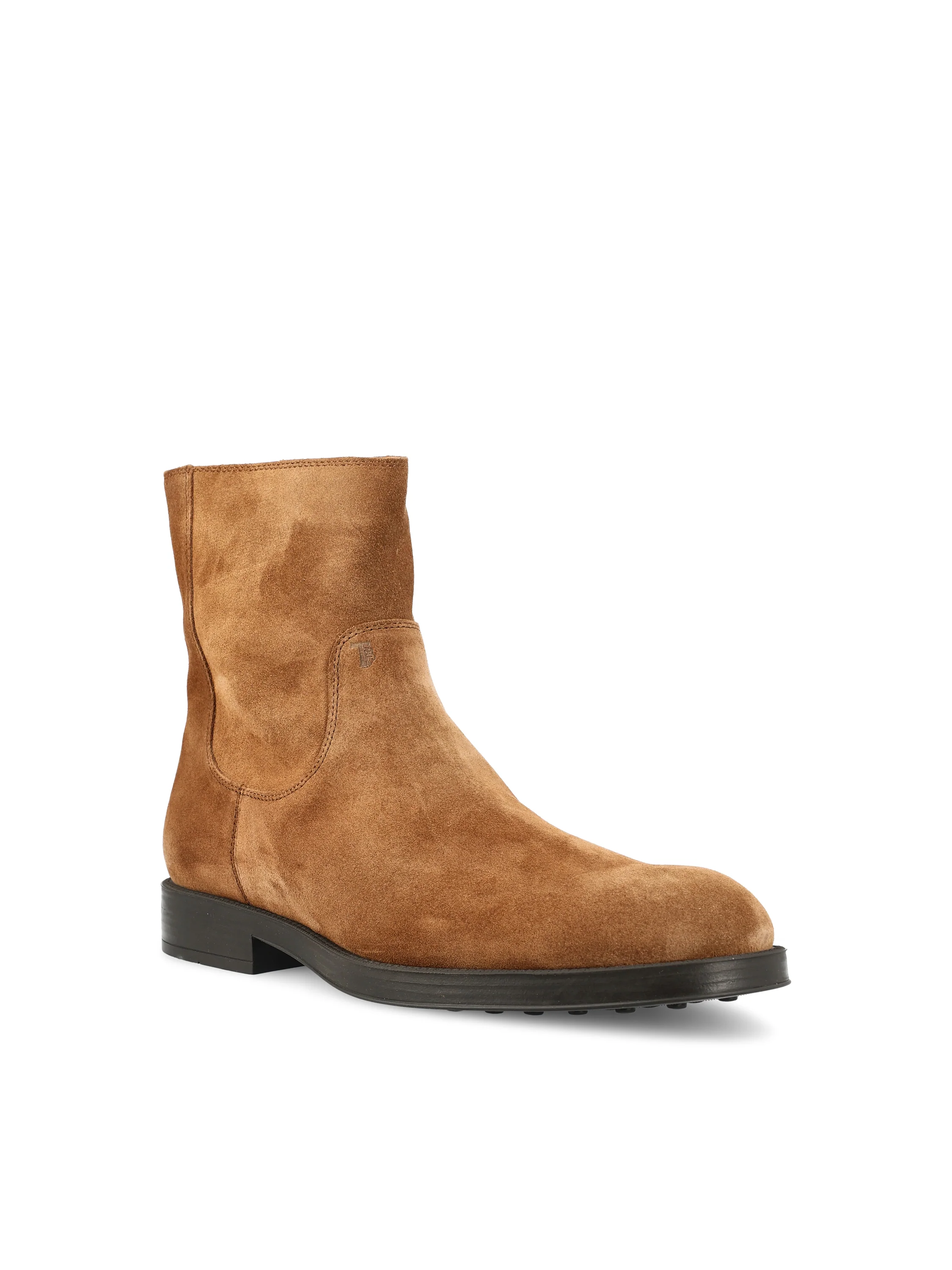 Stivali realizzati in pelle scamosciata. XXM75L0KN70RE0 S004 TOD'S