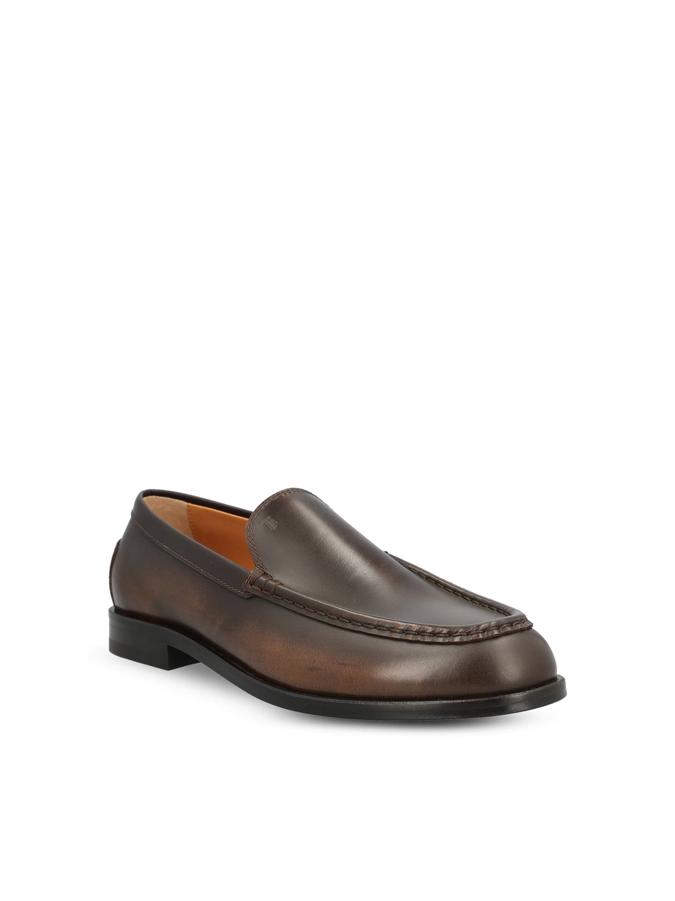 Mocassini realizzati in pelle. XXW07M0KH80VFQ S600 TOD'S