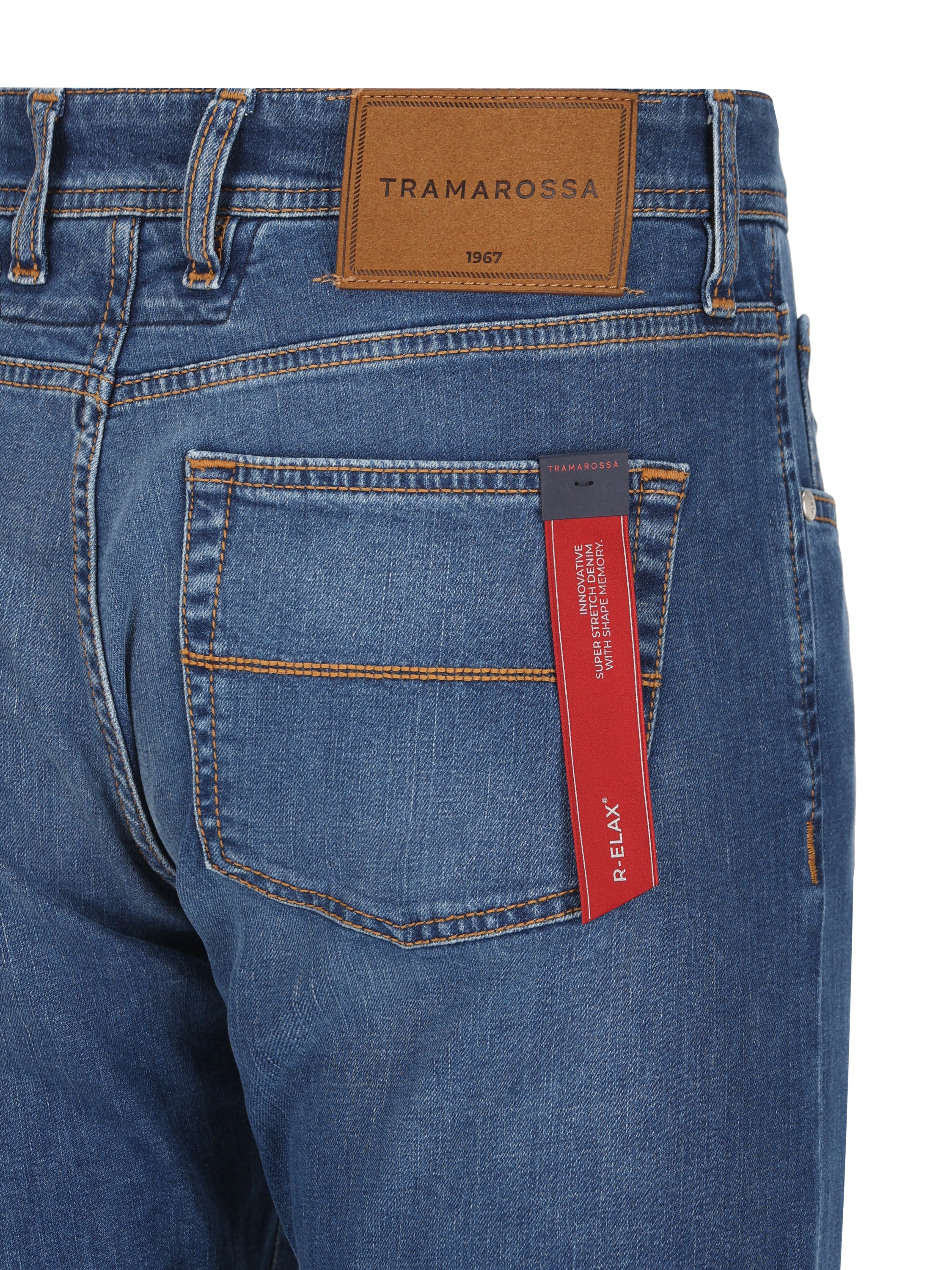 Pantaloni realizzati in cotone. MICHELANGELO DBSCP26I25 TRAMAROSSA 