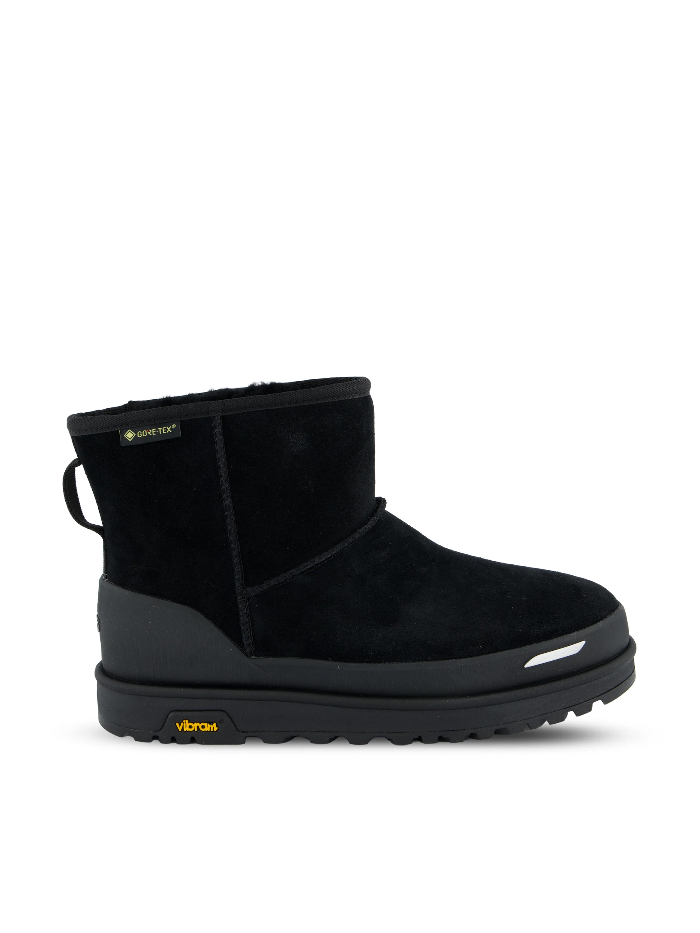 Stivali realizzati in camoscio. 1180196 BLK UGG 