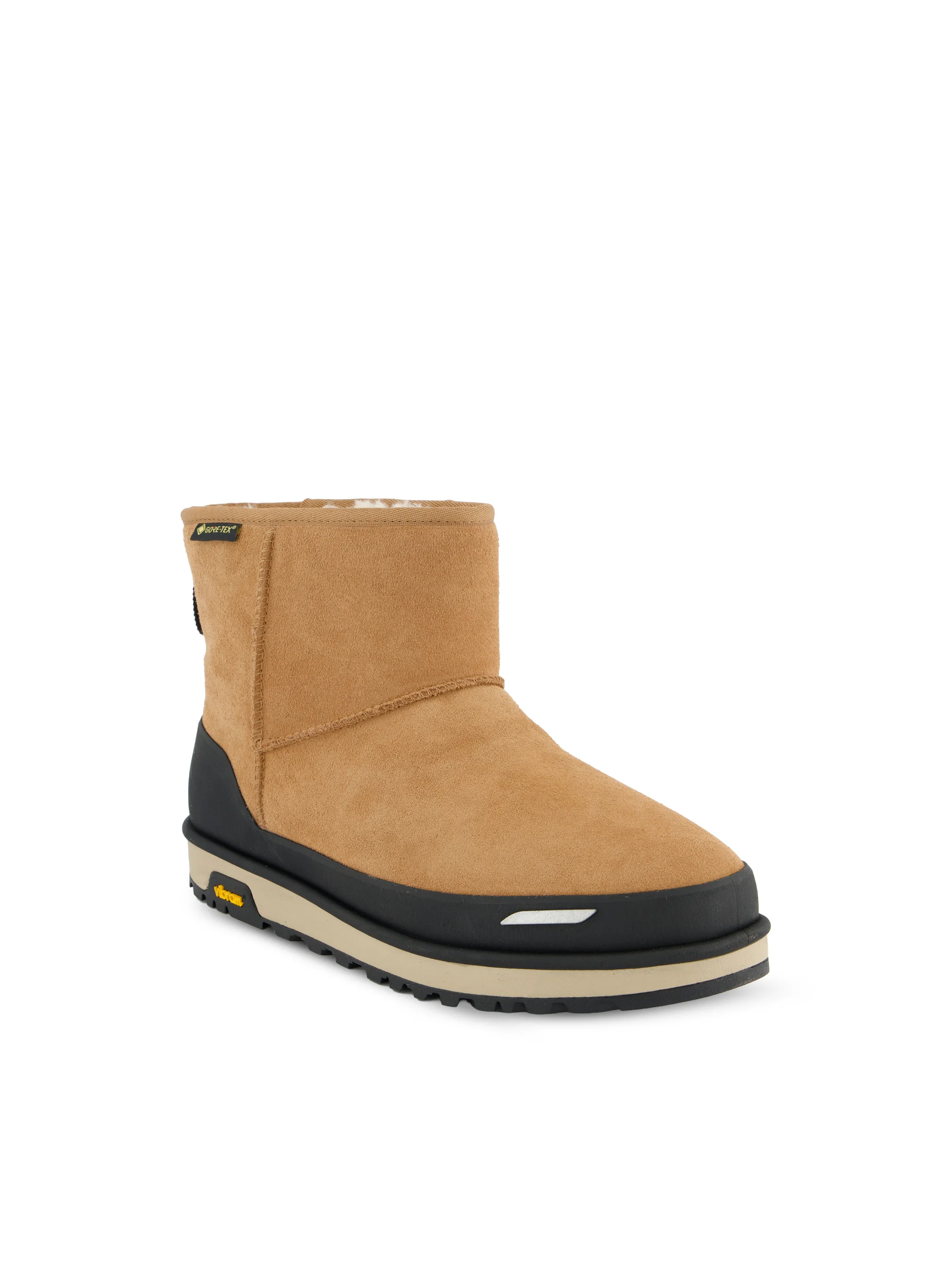 Stivali realizzati in camoscio. 1180196 CHE UGG 